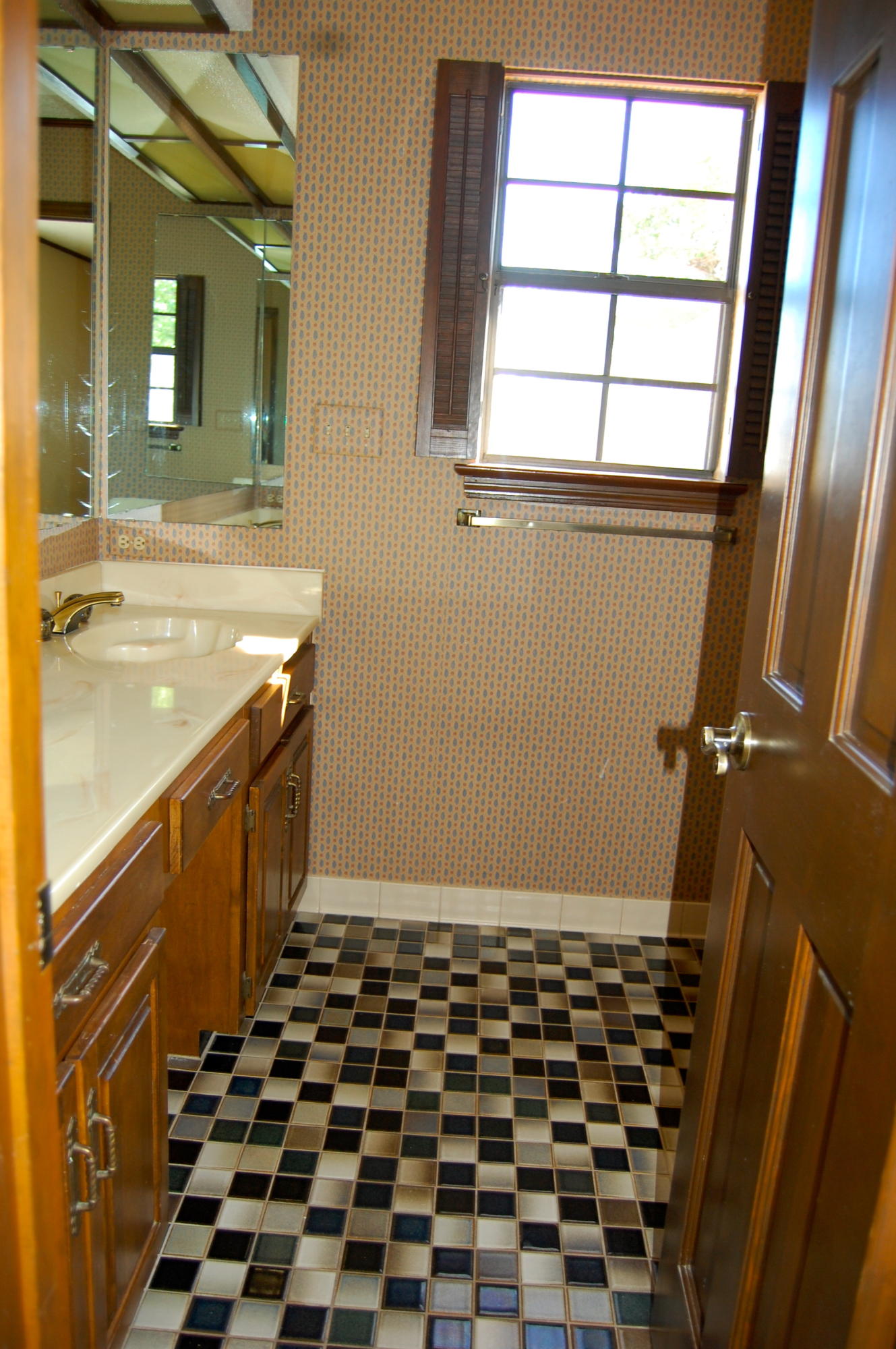 LAKE LORRAINE ESTATES - Residential