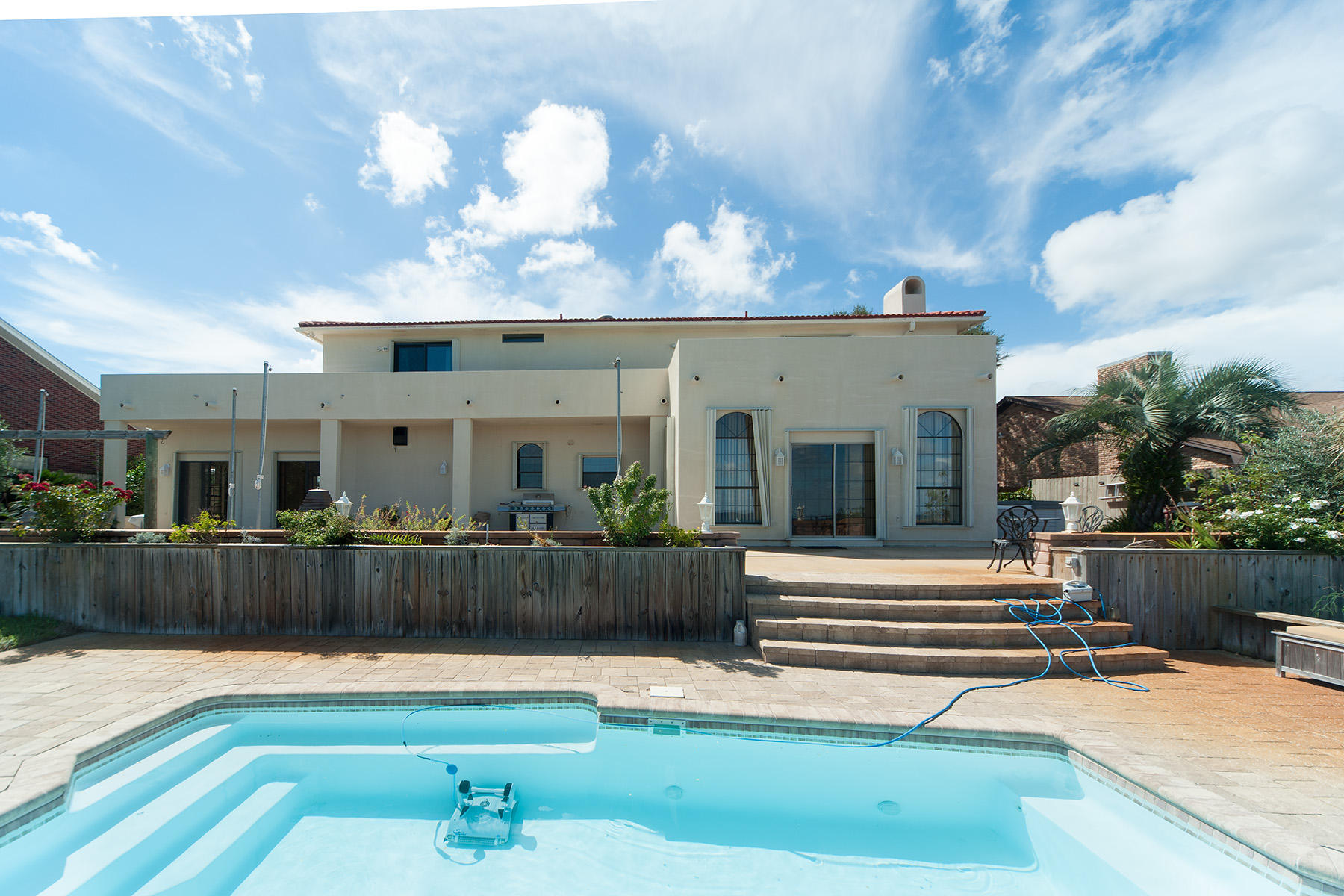 LAKE LORRAINE ESTATES - Residential