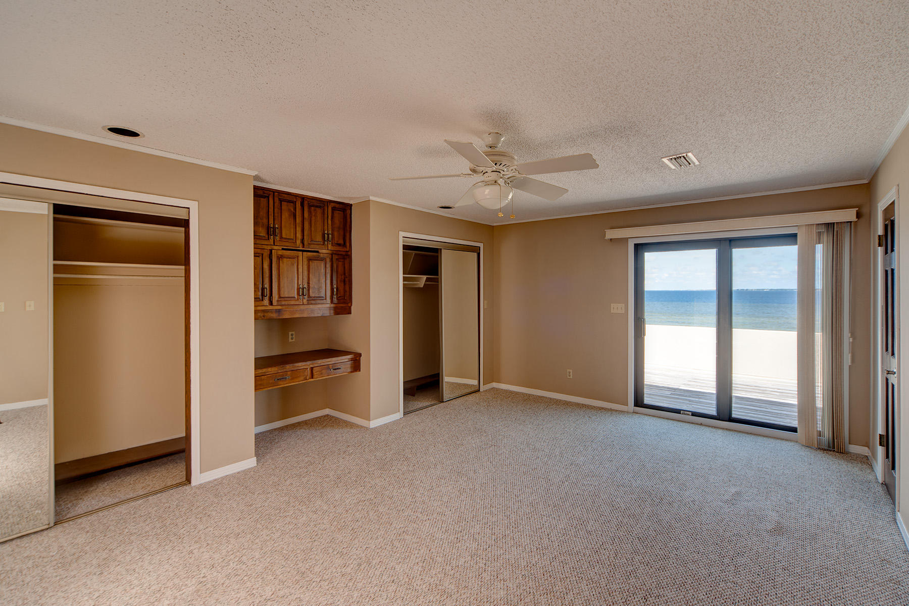 LAKE LORRAINE ESTATES - Residential