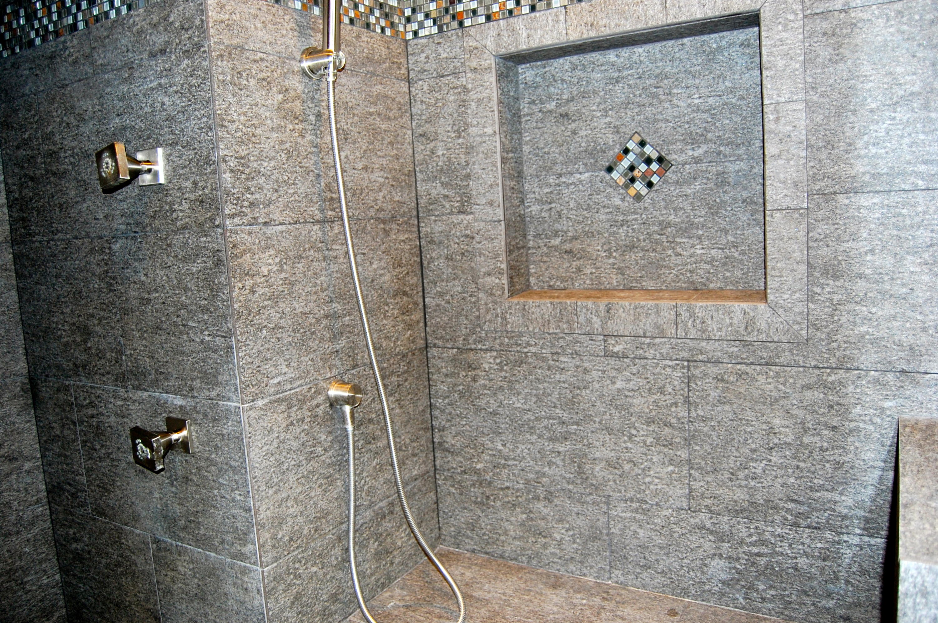 LAKE LORRAINE ESTATES - Residential