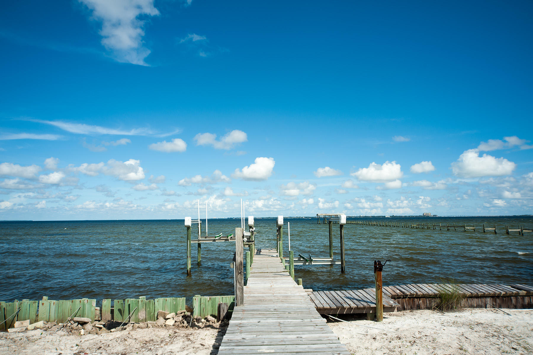 LAKE LORRAINE ESTATES - Residential