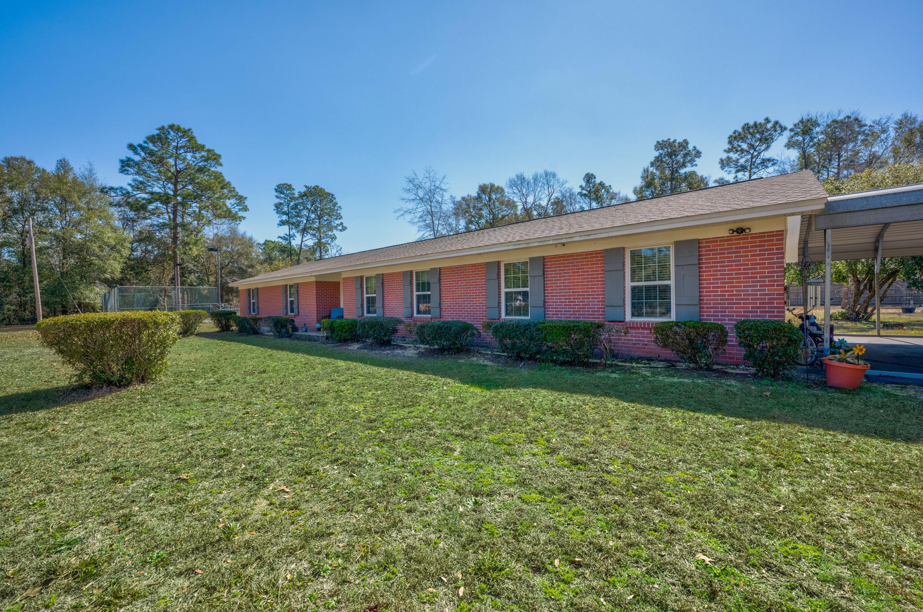 NO RECORDED SUBDIVISION - Residential