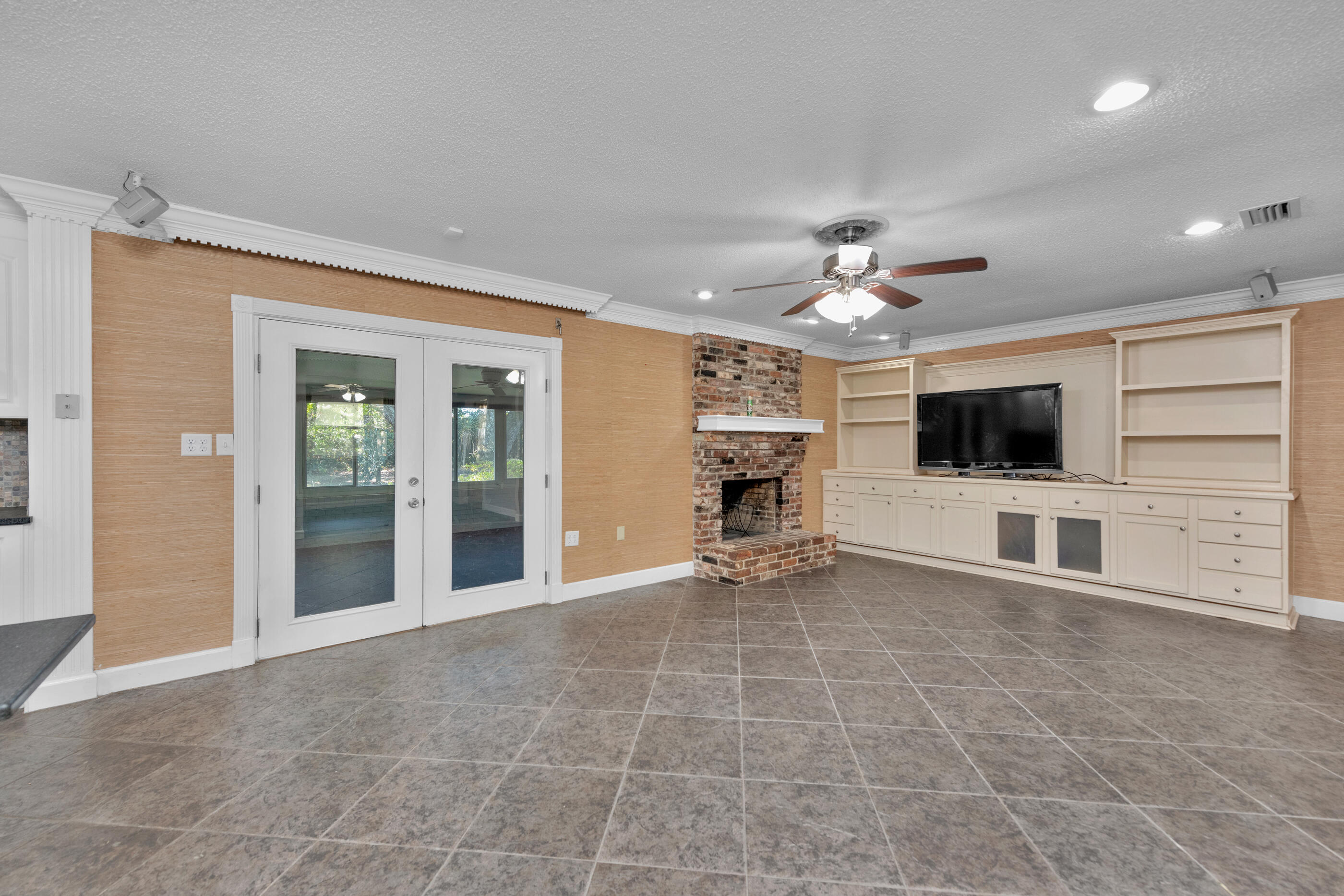 BAYOU WOODS 4TH ADDN - Residential