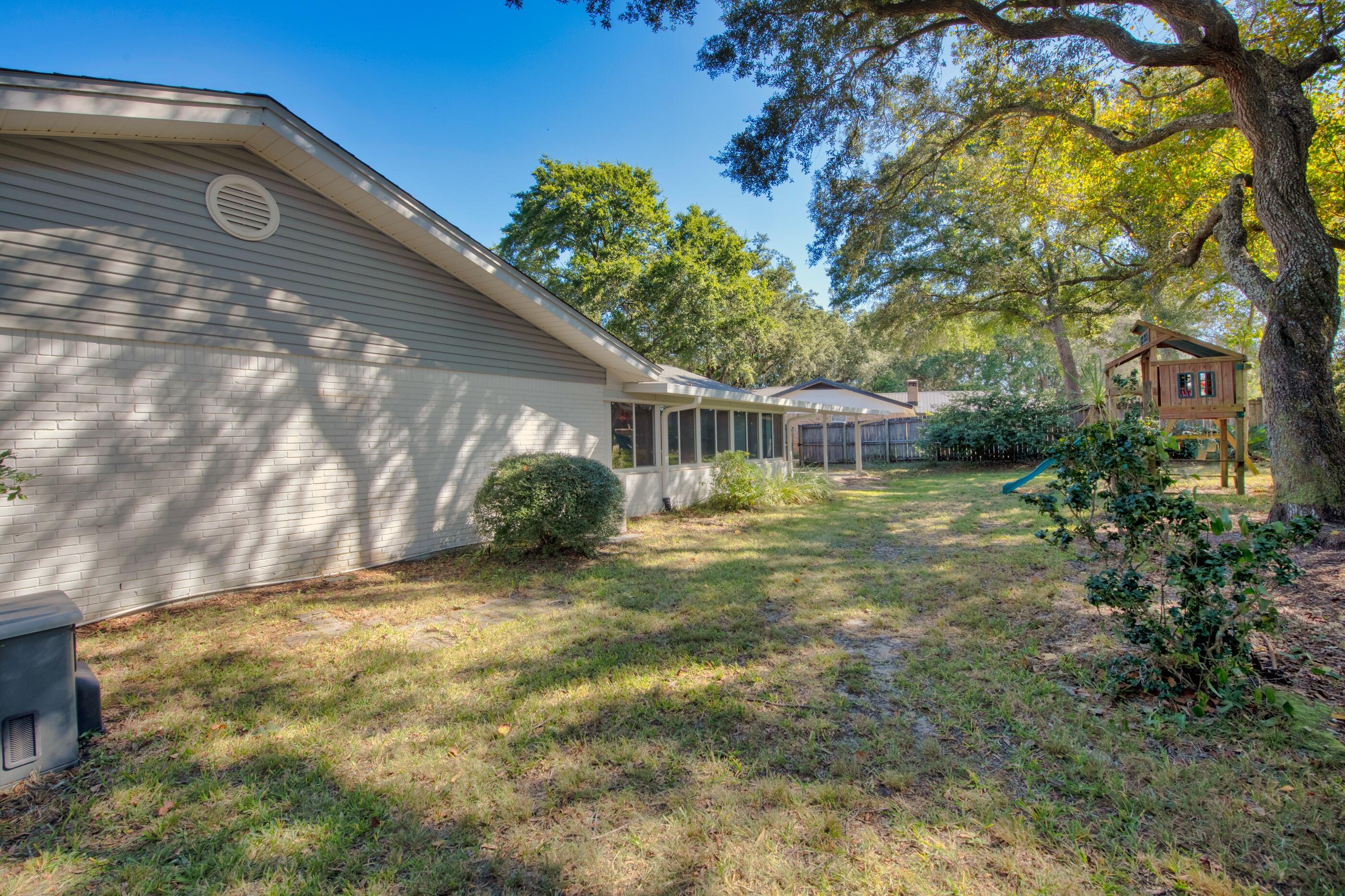 BAYOU WOODS 4TH ADDN - Residential