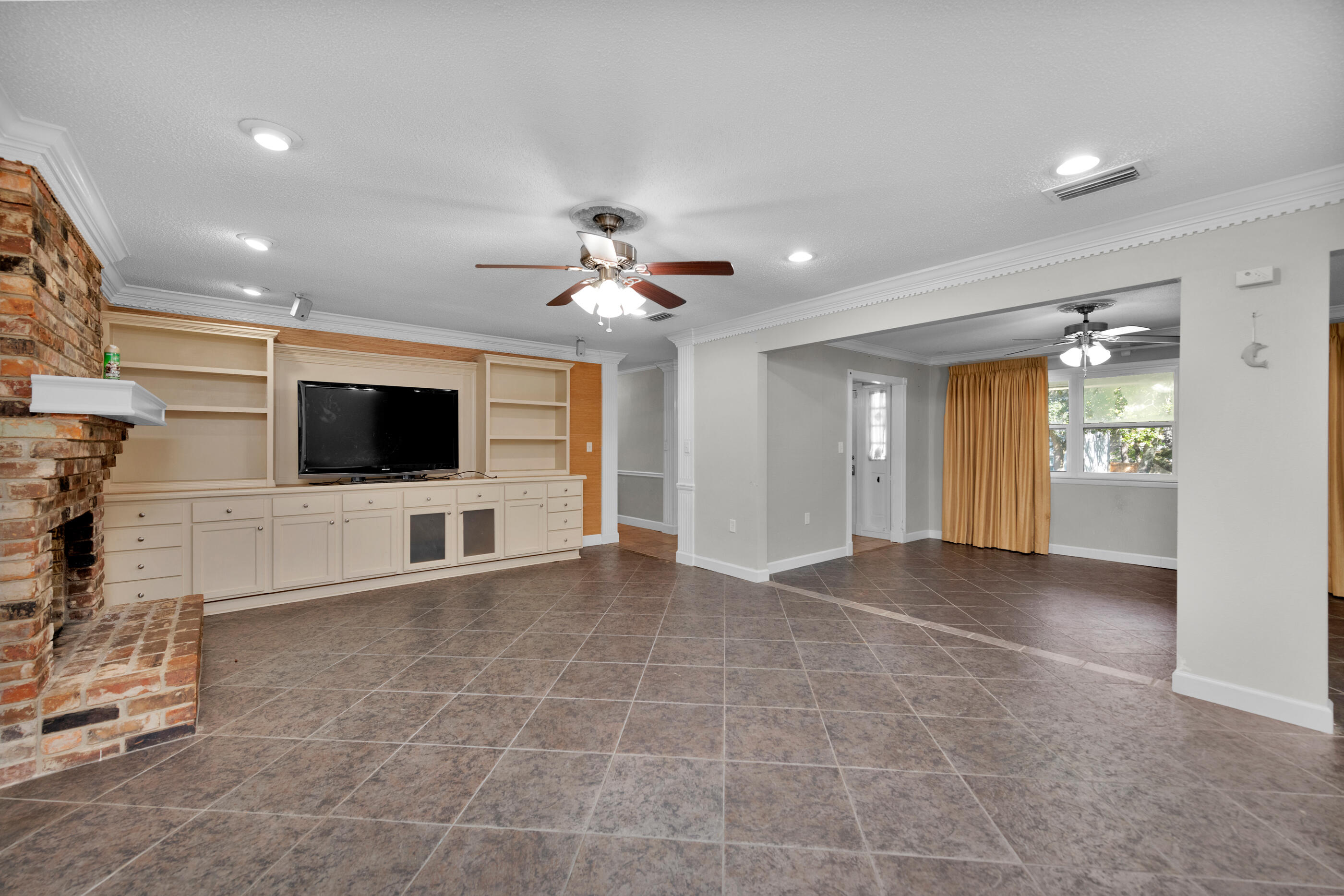BAYOU WOODS 4TH ADDN - Residential