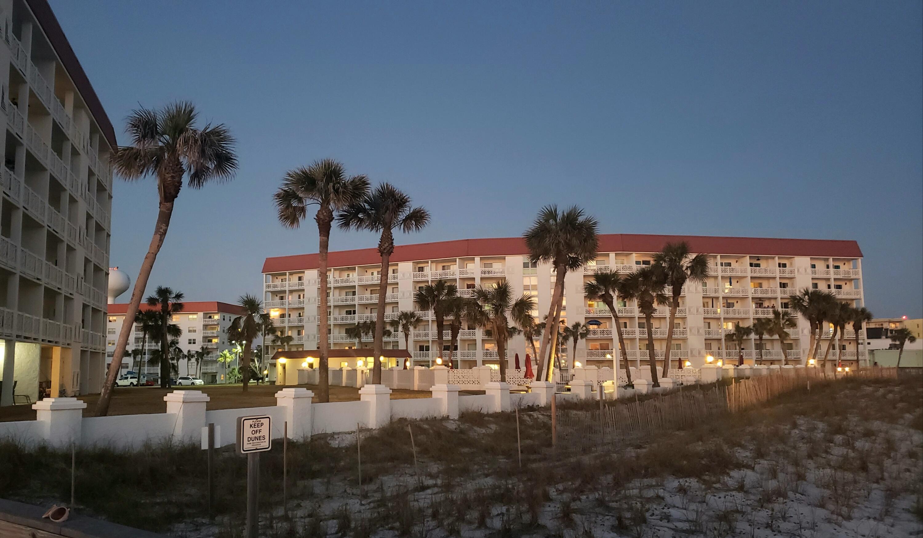 EL MATADOR CONDO - Residential