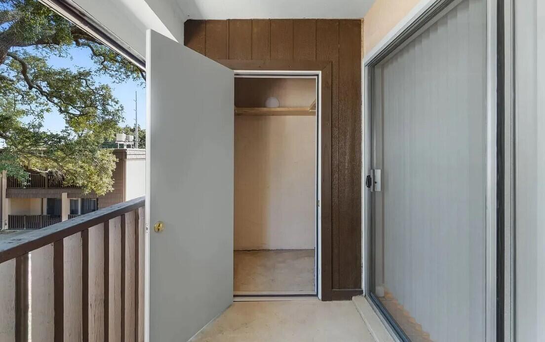 SPANISH VILLAS CONDO - Residential Lease