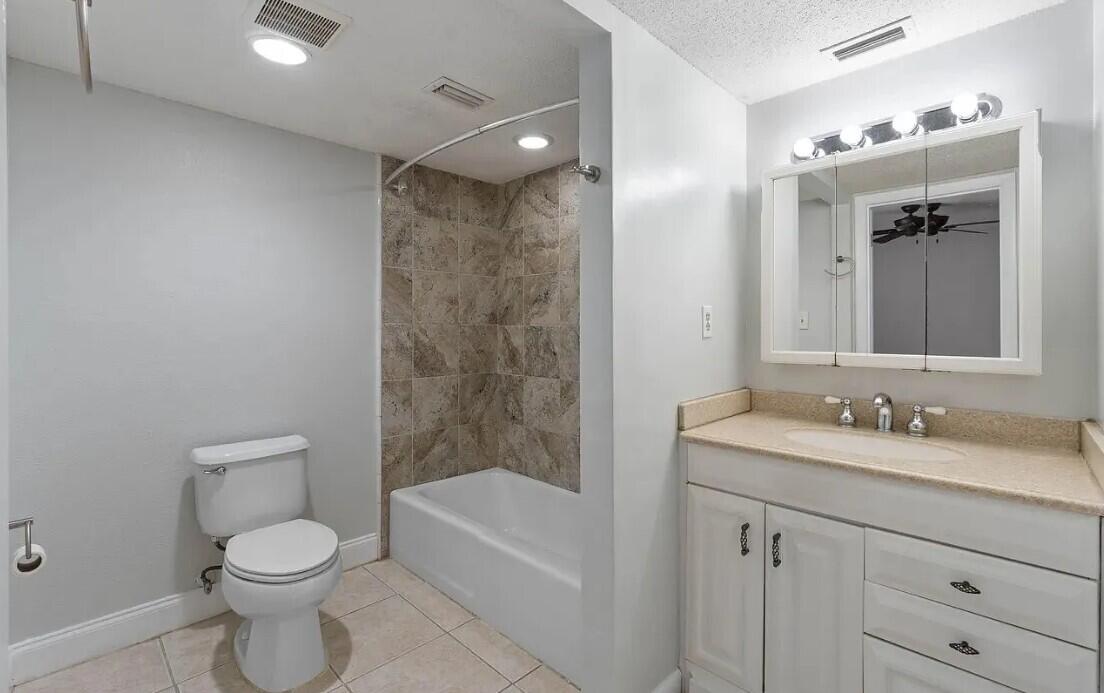 SPANISH VILLAS CONDO - Residential Lease