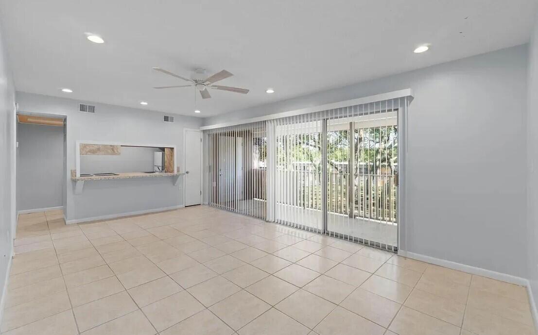 SPANISH VILLAS CONDO - Residential Lease