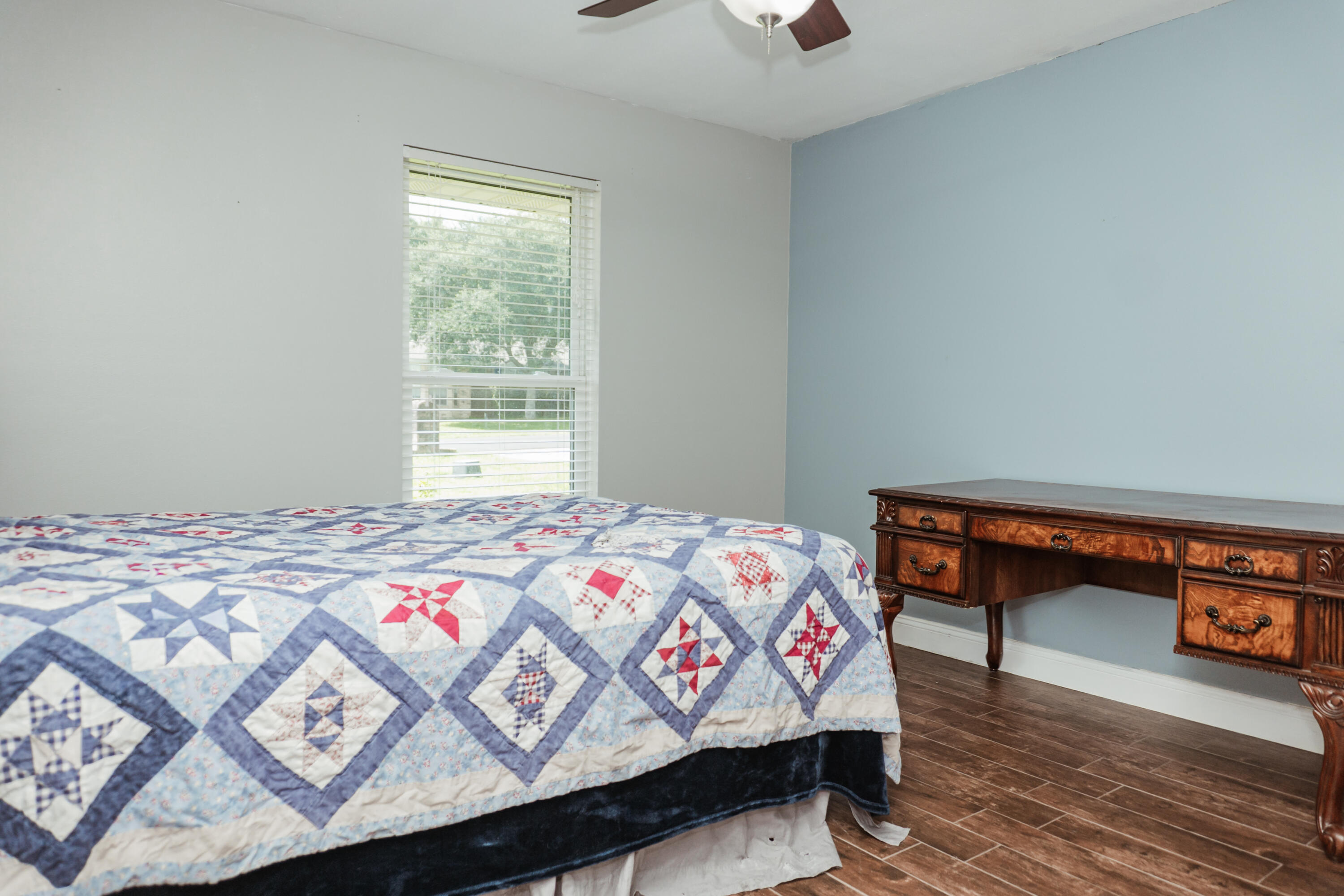 CHEROKEE BEND S/D PH 2 - Residential Lease