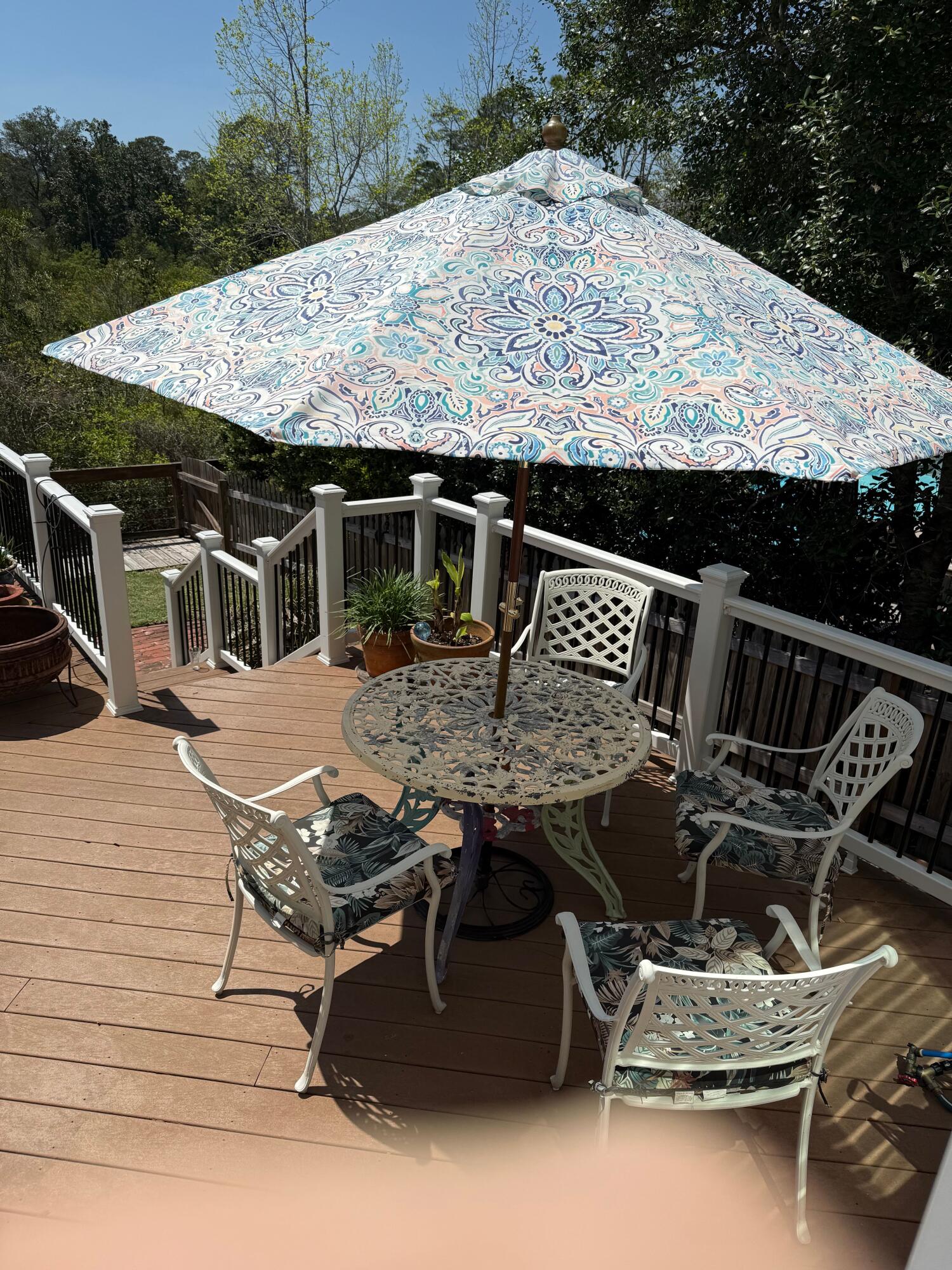 BOLTONS LANDING - Residential Lease