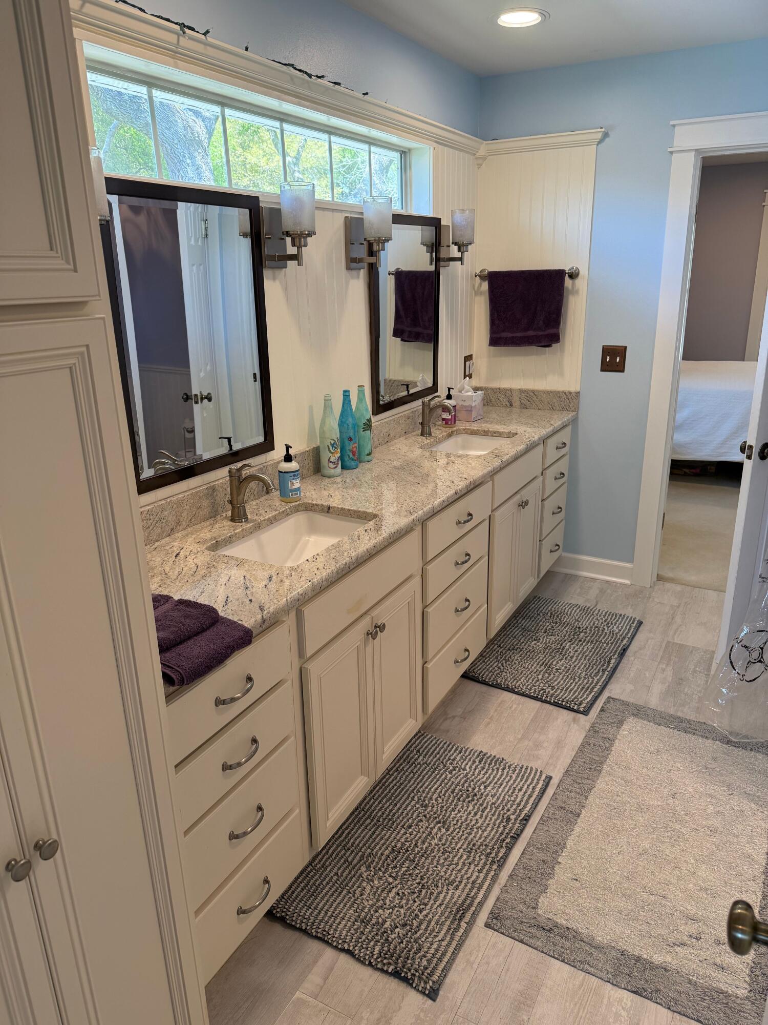 BOLTONS LANDING - Residential Lease