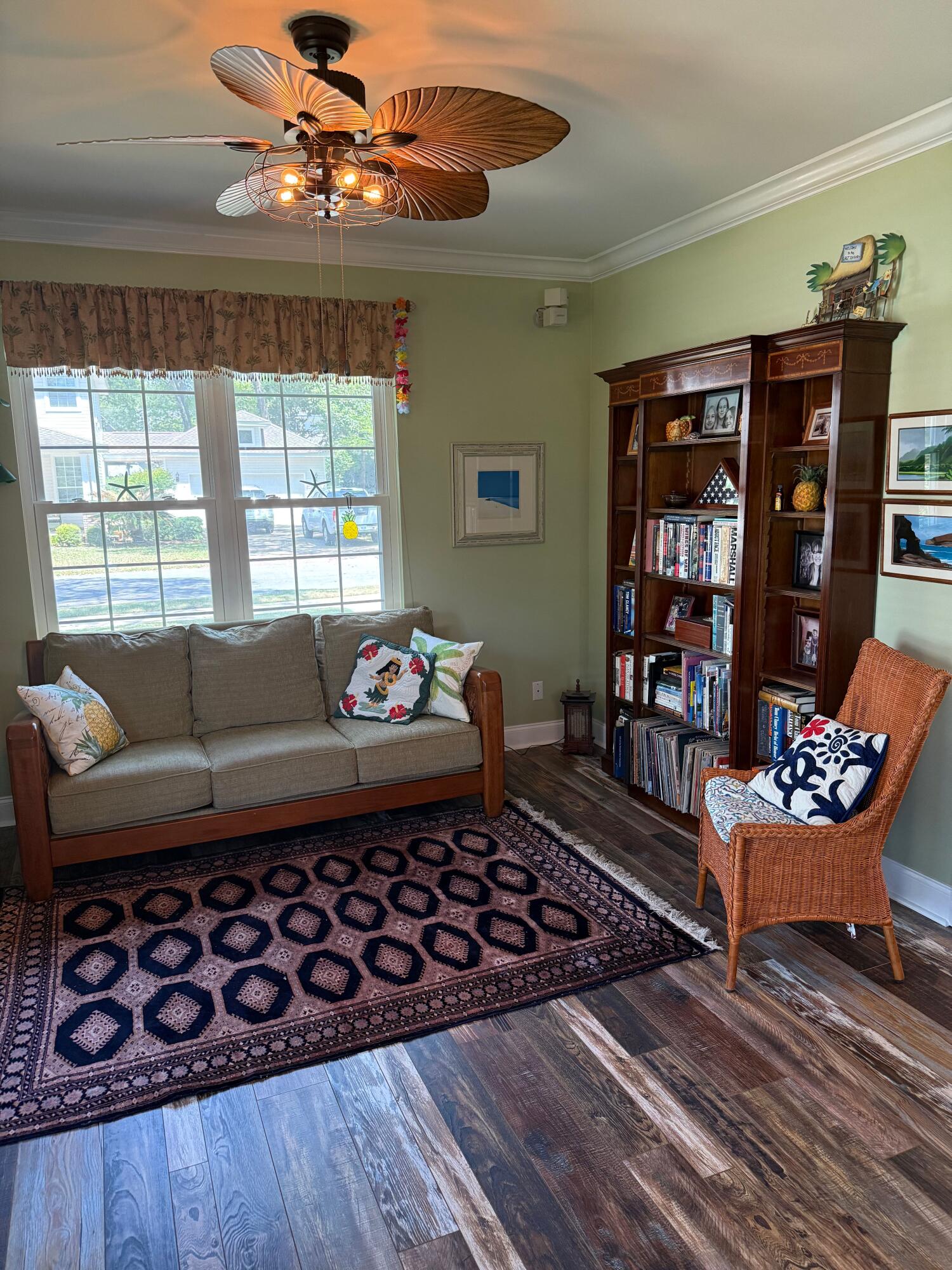 BOLTONS LANDING - Residential Lease