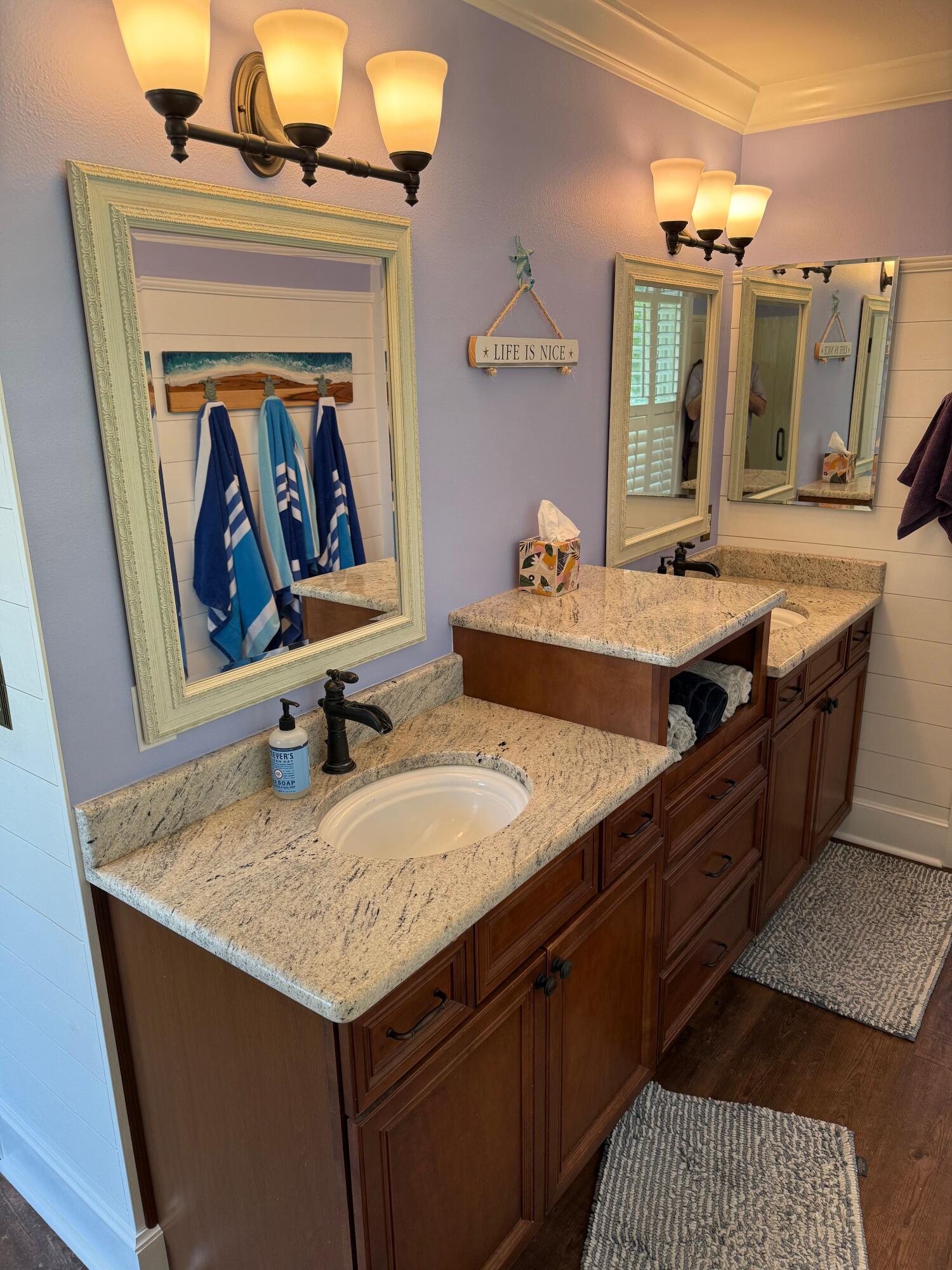 BOLTONS LANDING - Residential Lease