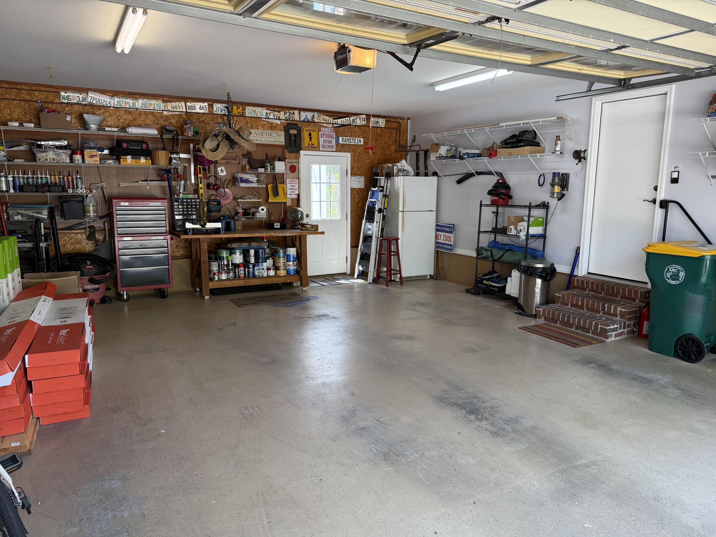 BOLTONS LANDING - Residential Lease