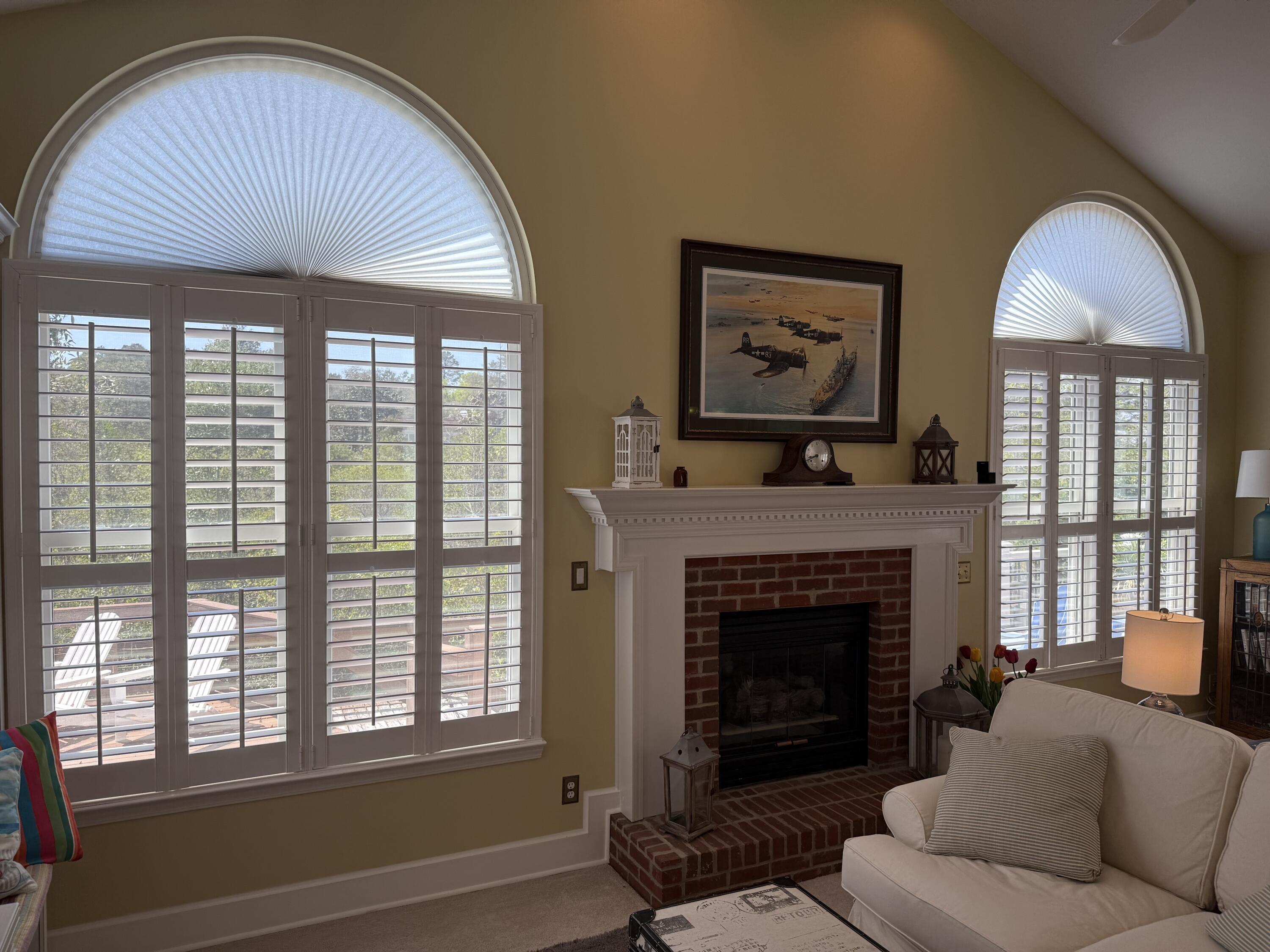 BOLTONS LANDING - Residential Lease
