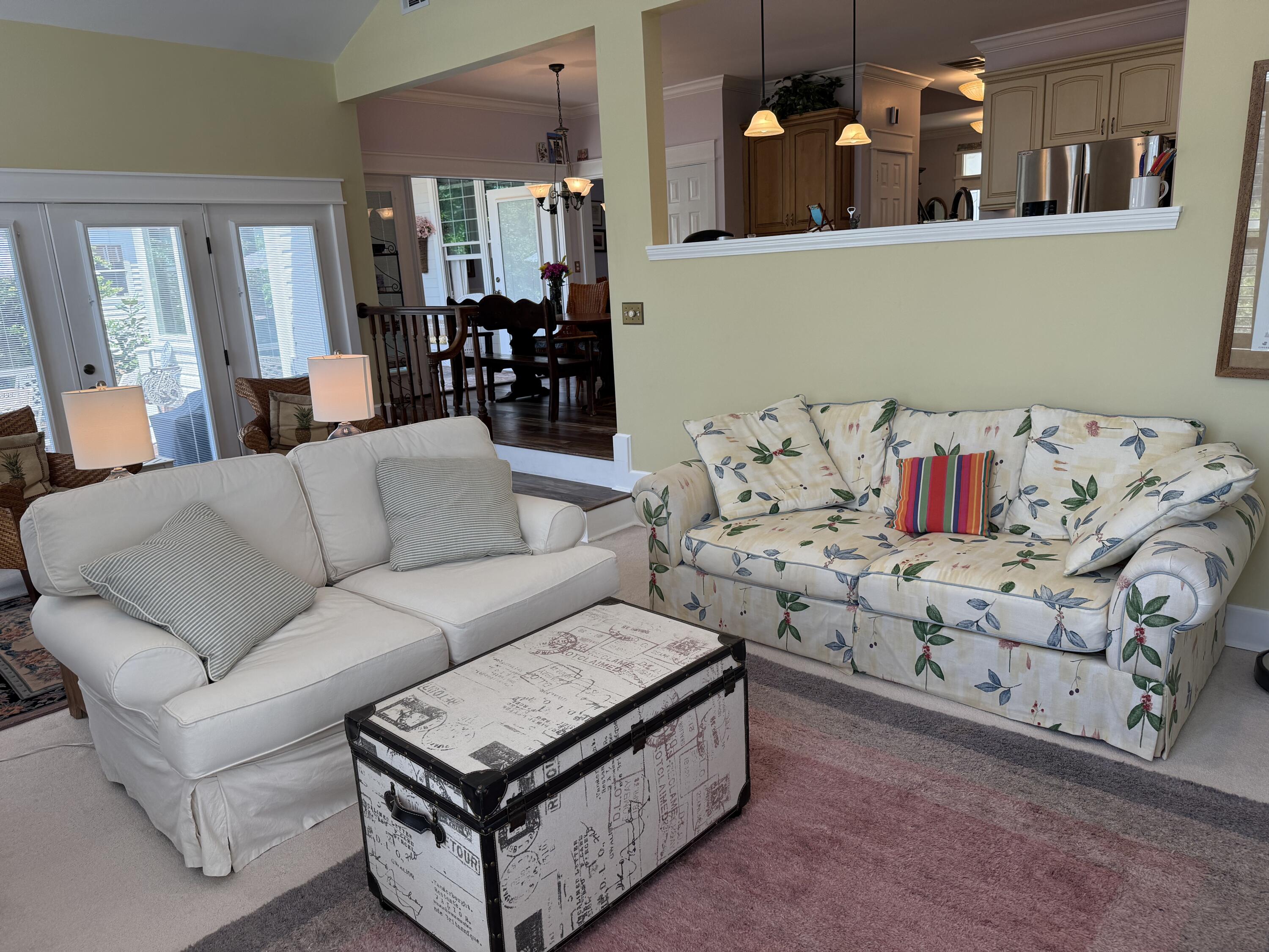 BOLTONS LANDING - Residential Lease