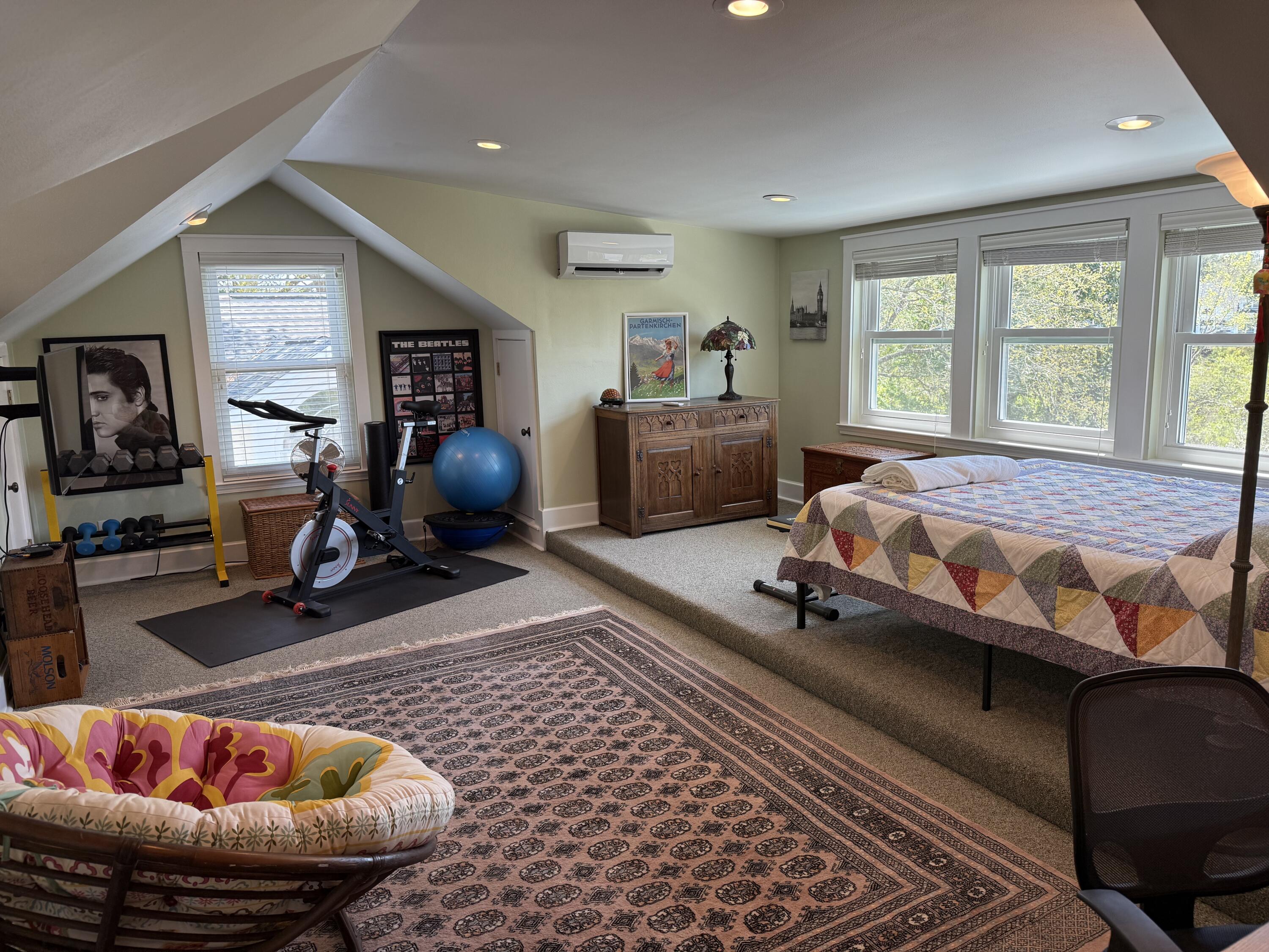 BOLTONS LANDING - Residential Lease