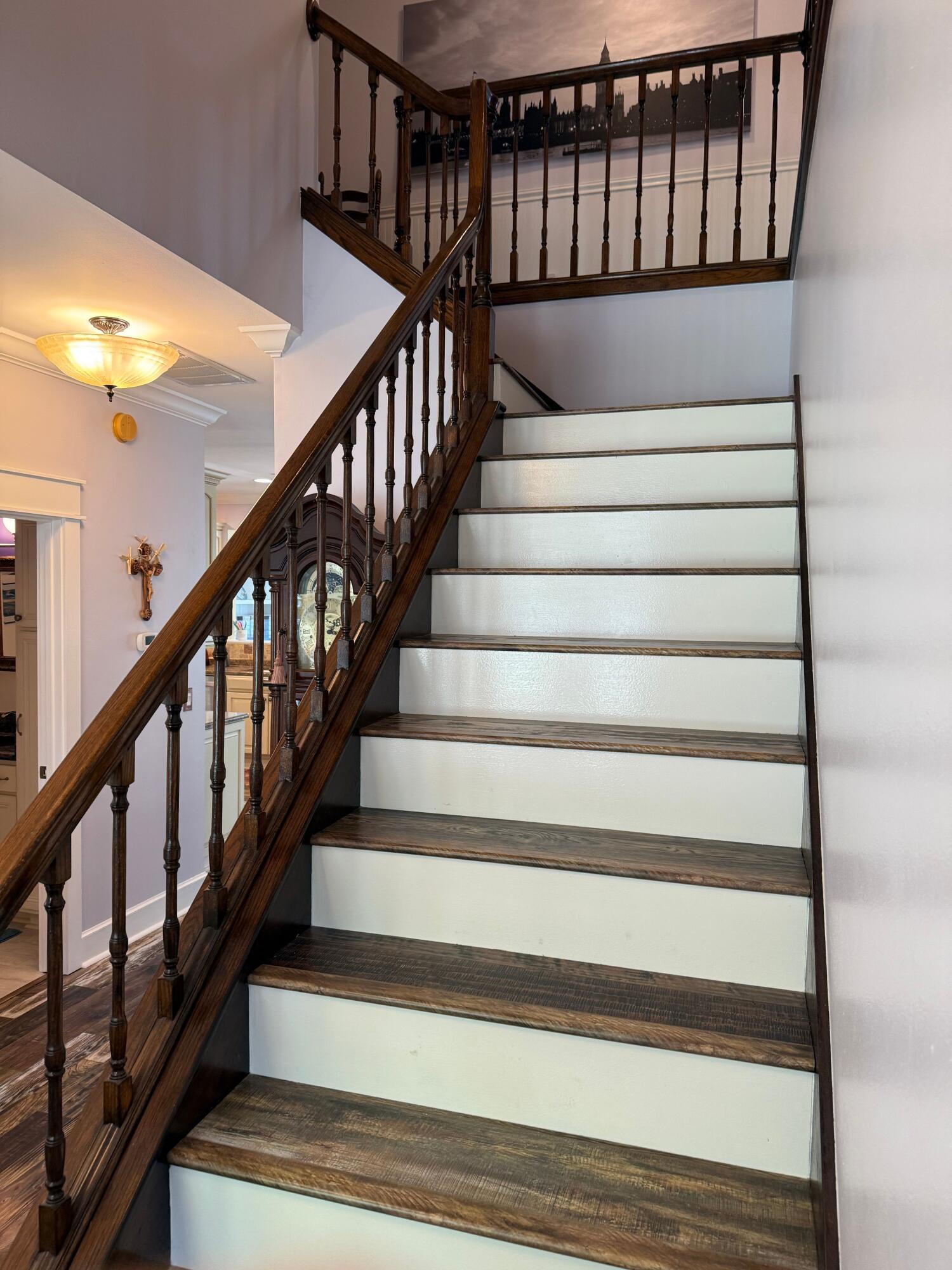 BOLTONS LANDING - Residential Lease