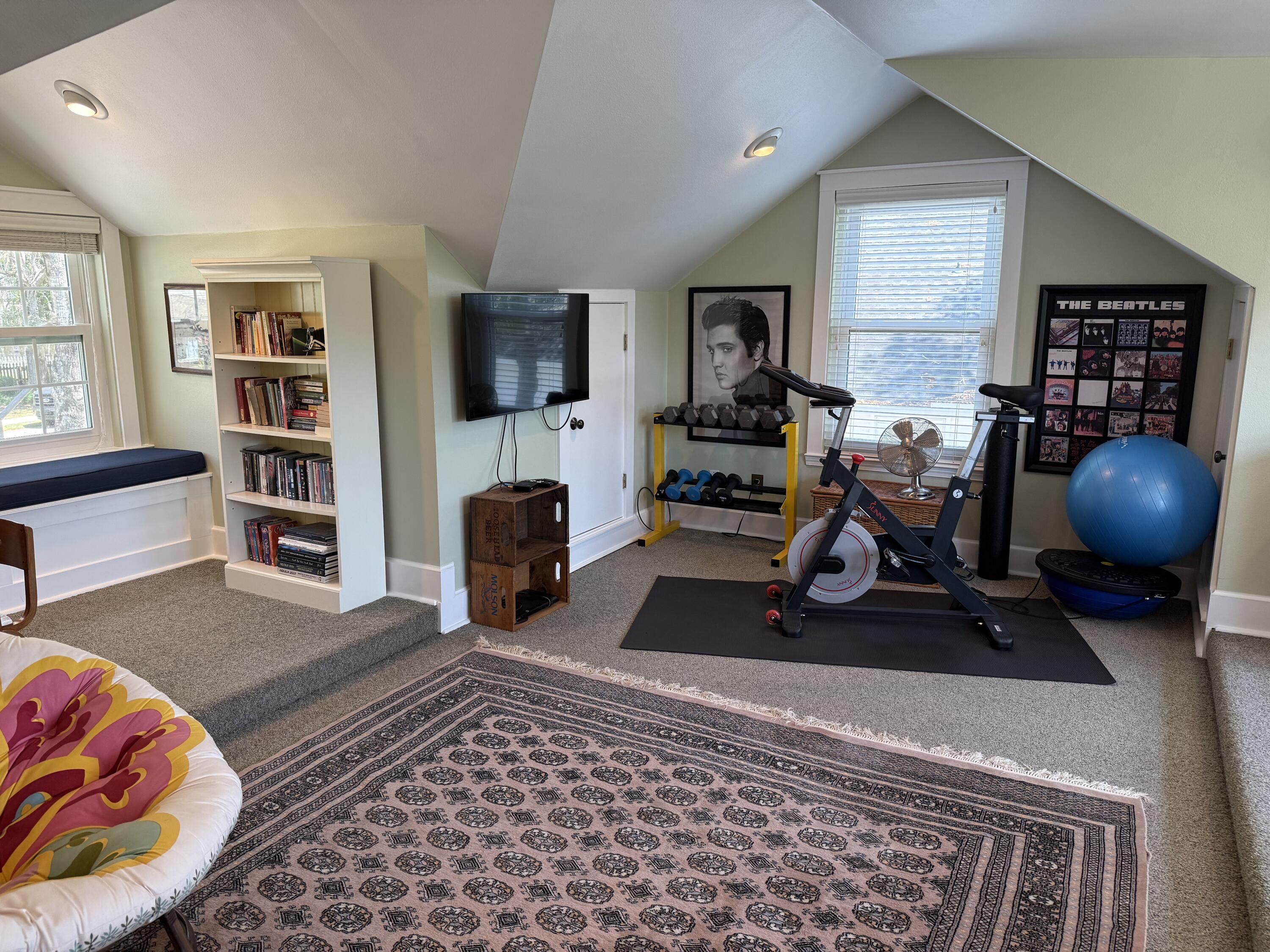 BOLTONS LANDING - Residential Lease