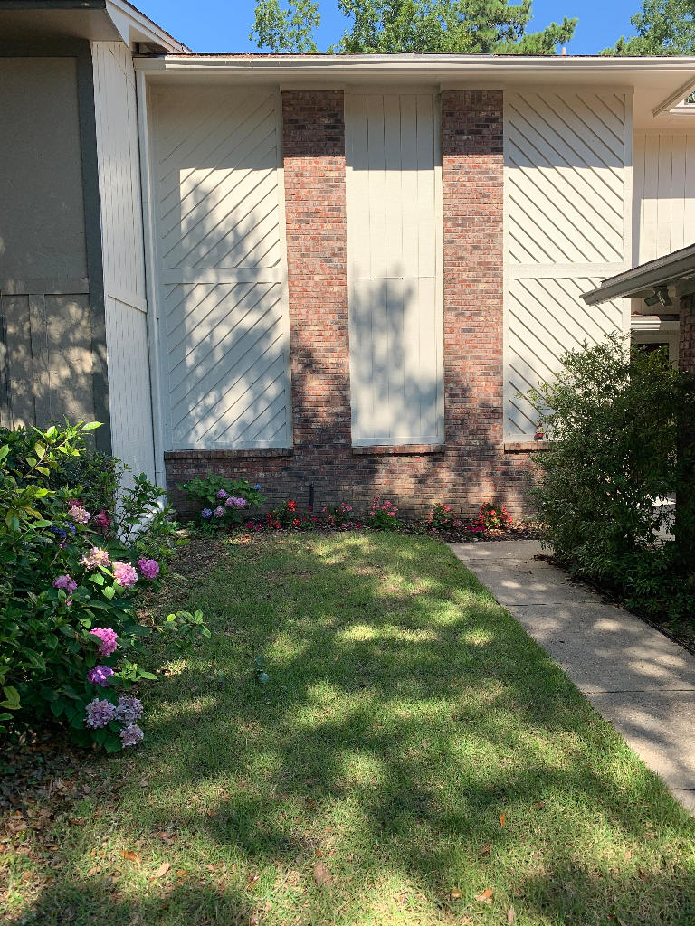 PINEWOOD ESTATES - Residential