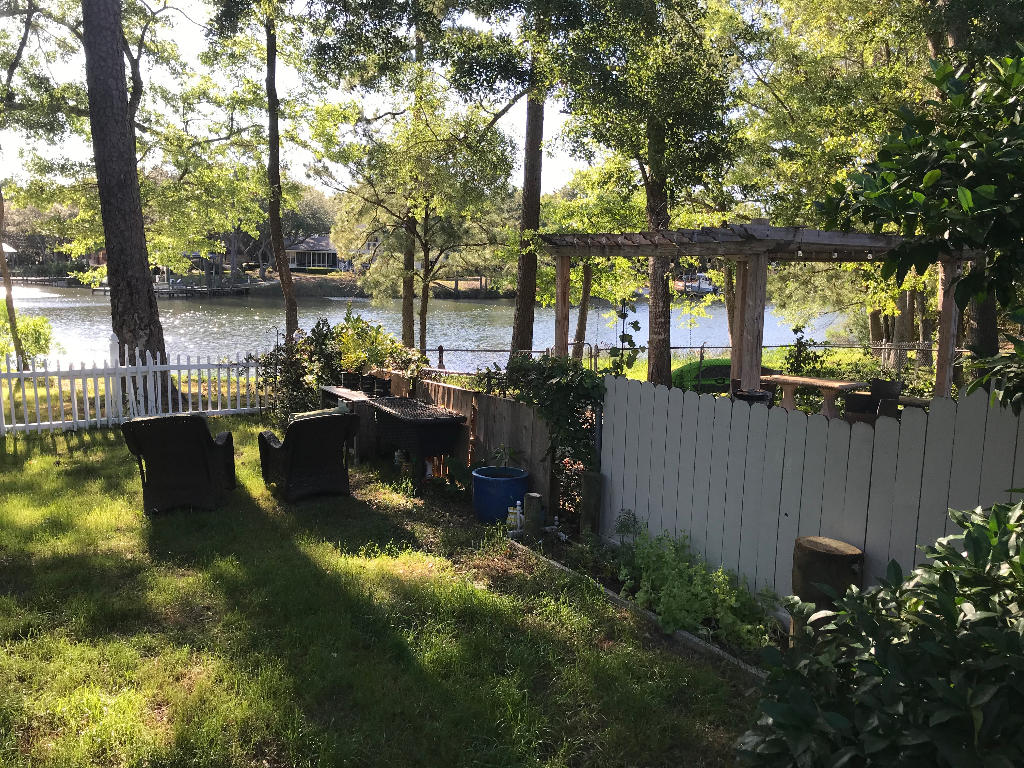 PINEWOOD ESTATES - Residential