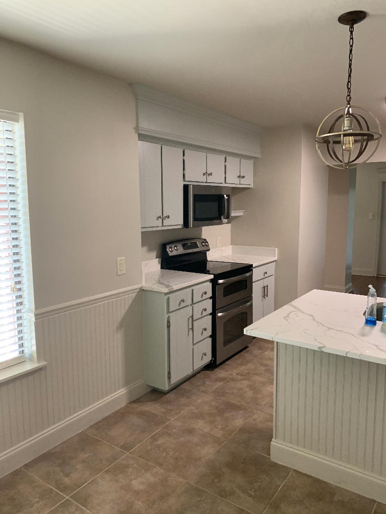 PINEWOOD ESTATES - Residential