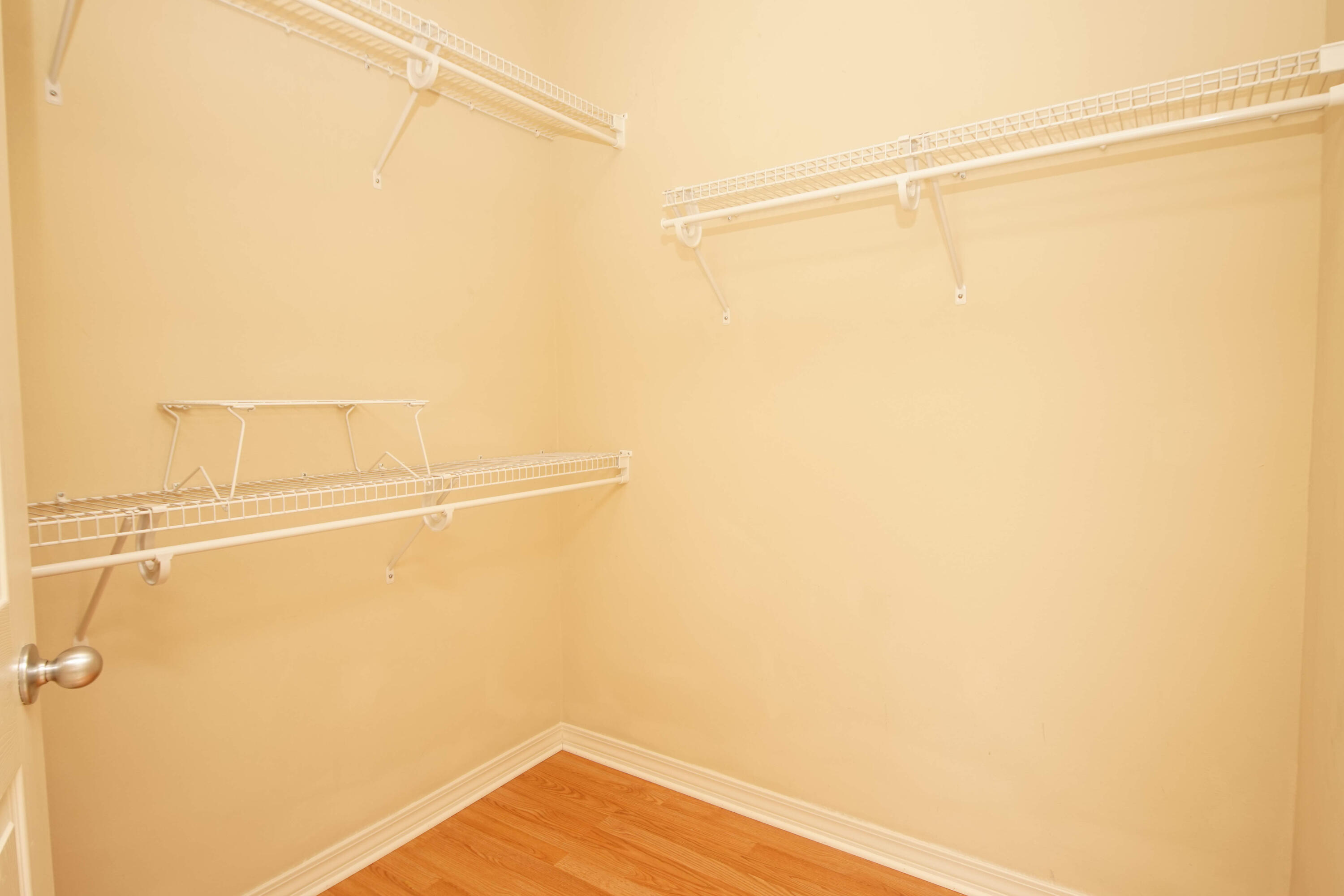 VALPARAISO PINECREST 6 - Residential