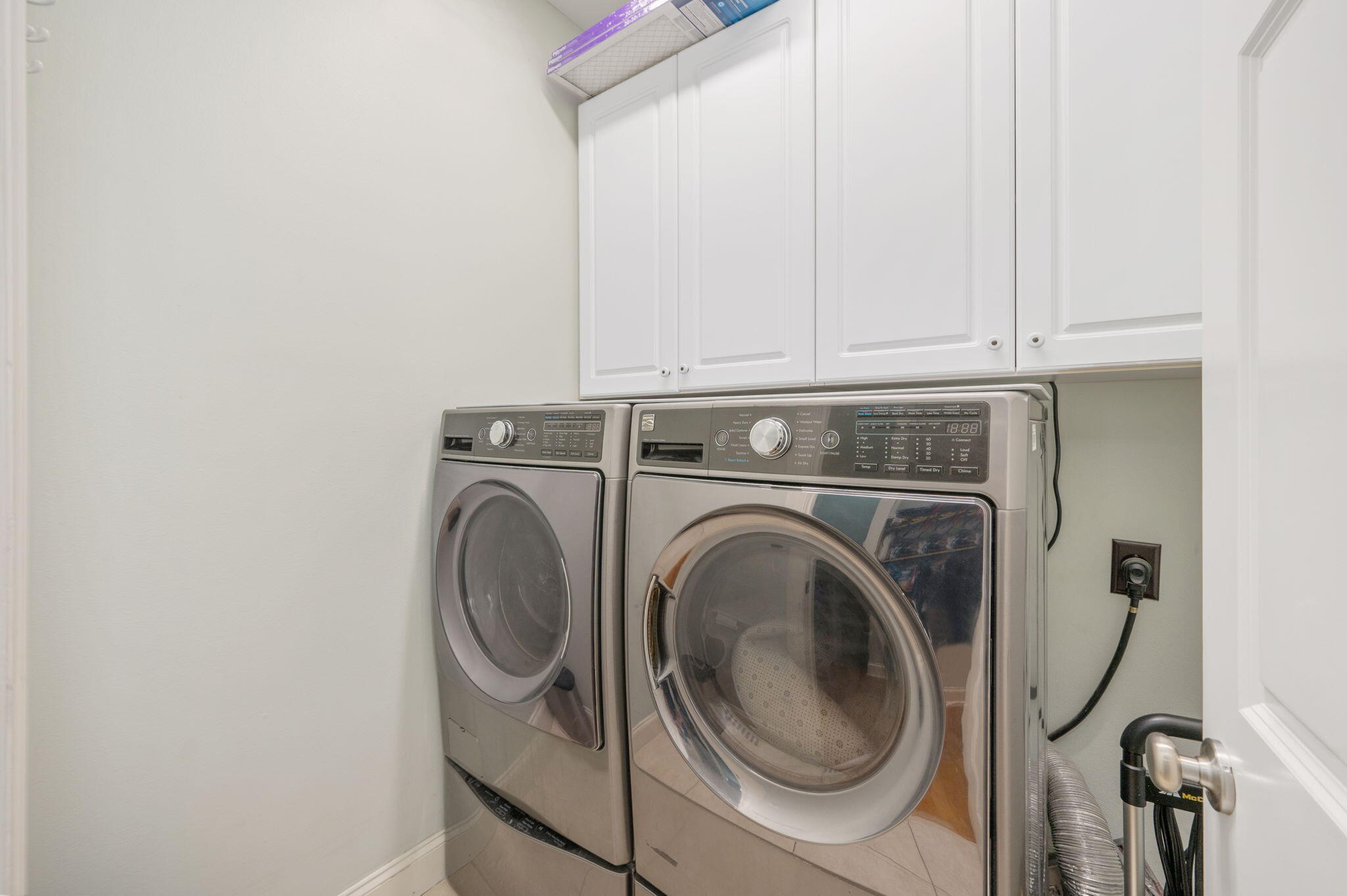 BAHIA OAKS PH I - Residential