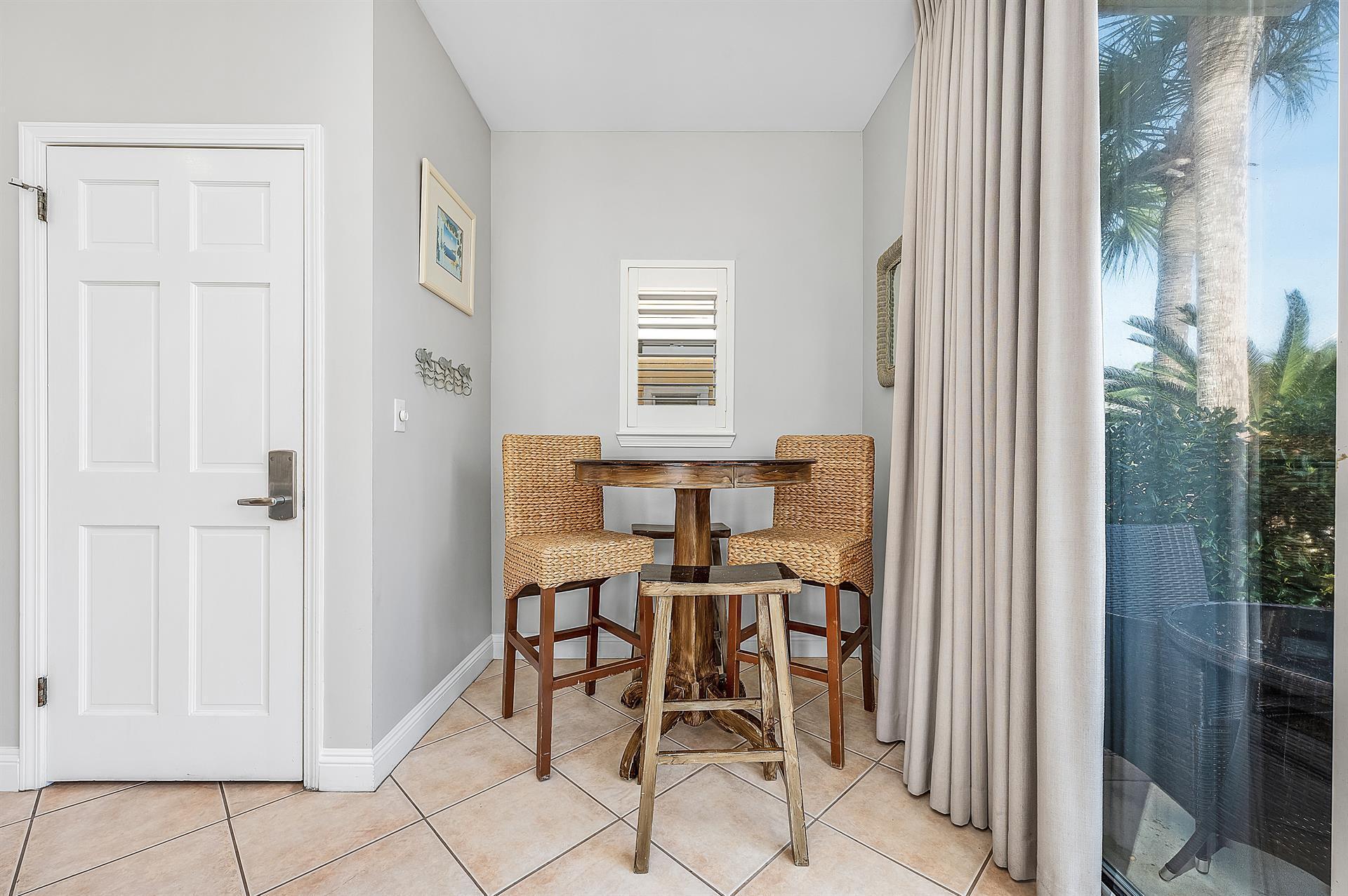 NANTUCKET COTTAGES - Residential