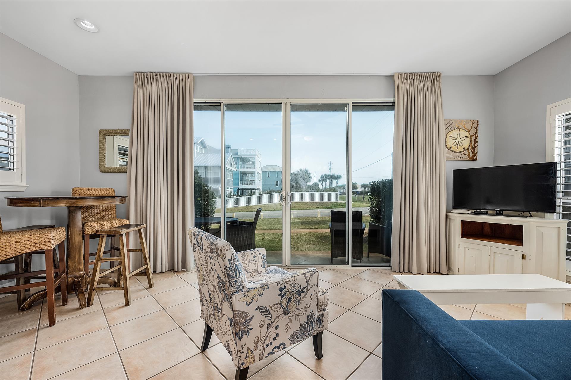 NANTUCKET COTTAGES - Residential