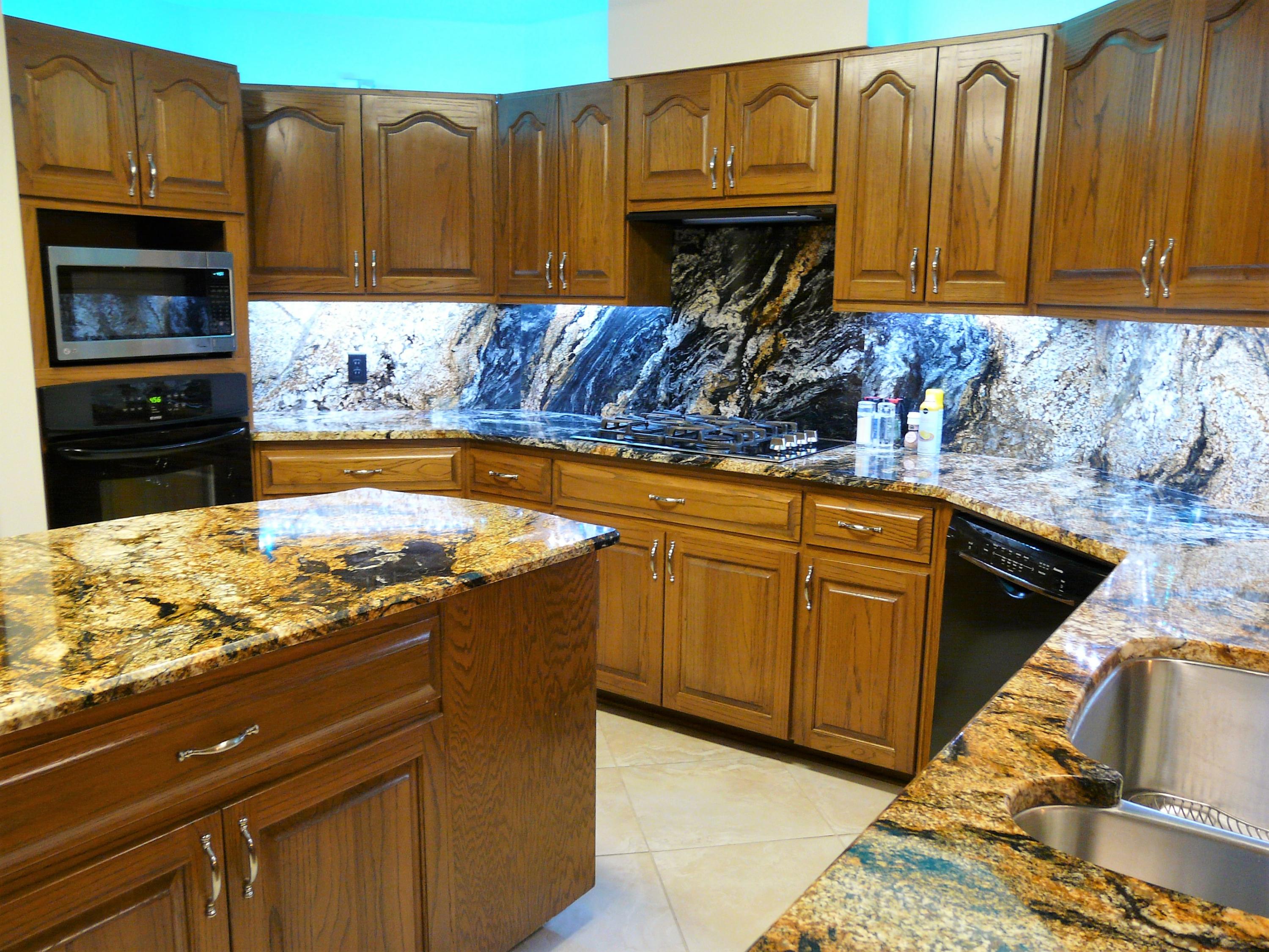 ROCKY BAYOU COUNTRY CLUB ESTATES 4 - Residential