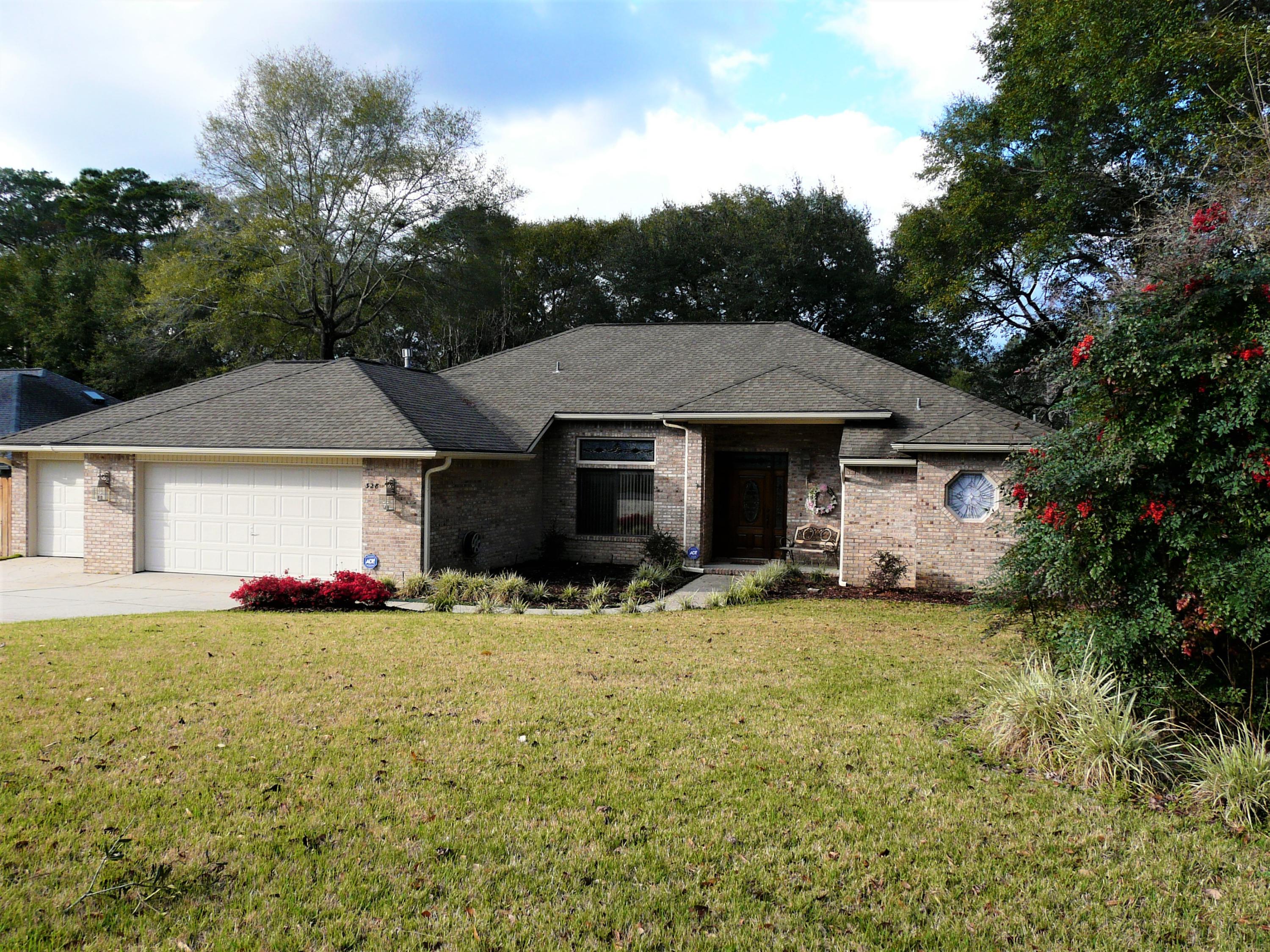 ROCKY BAYOU COUNTRY CLUB ESTATES 4 - Residential