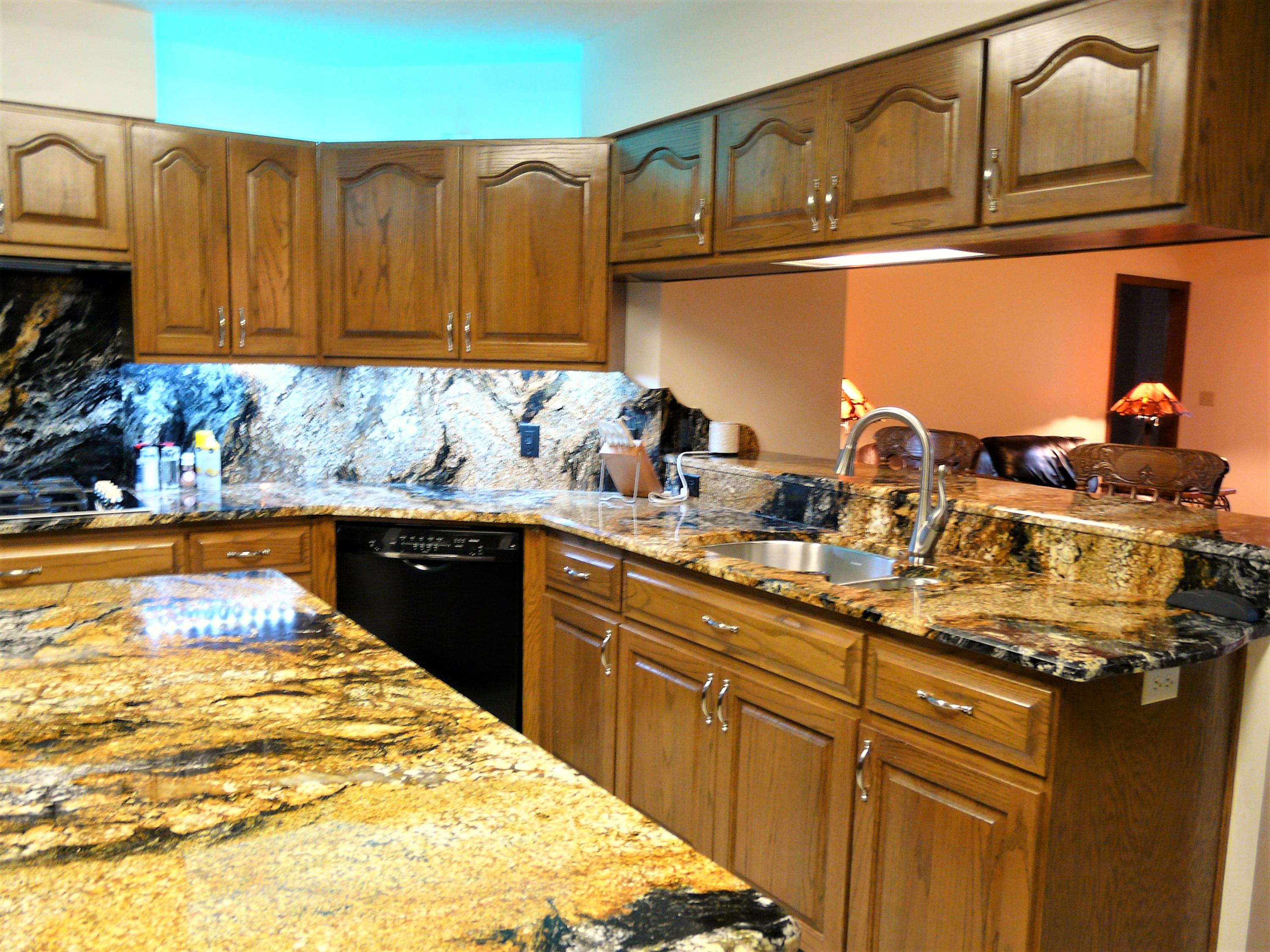 ROCKY BAYOU COUNTRY CLUB ESTATES 4 - Residential