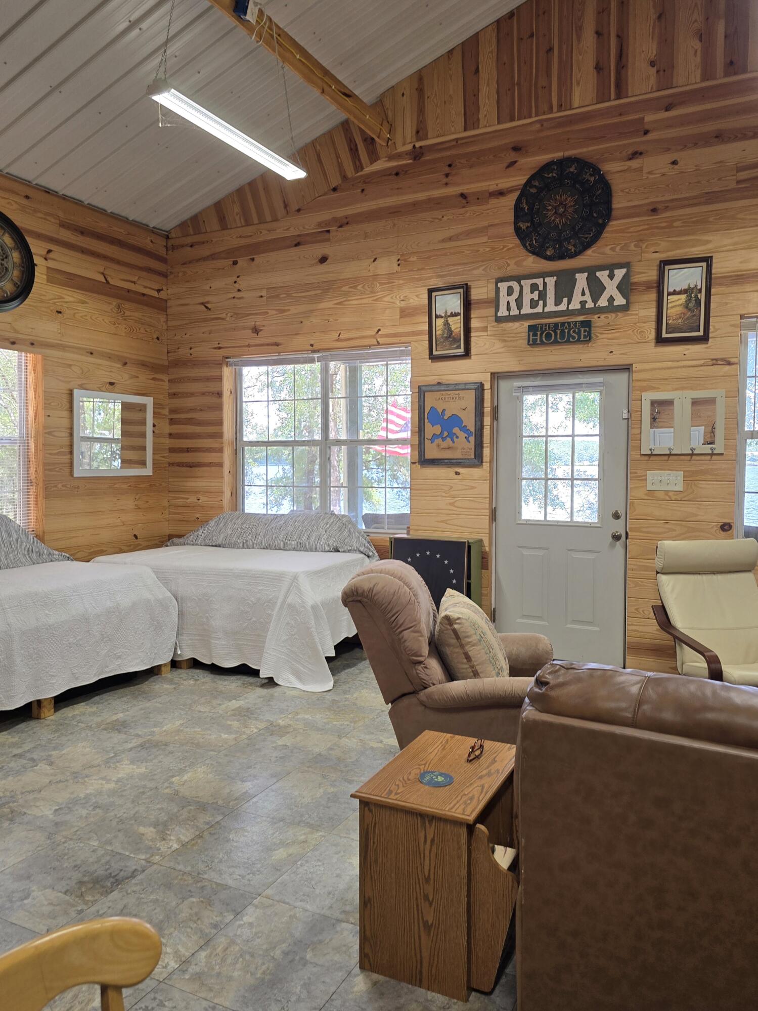 JUNIPER LAKE ESTATES UNIT 6 of Oakwood Hills - Residential