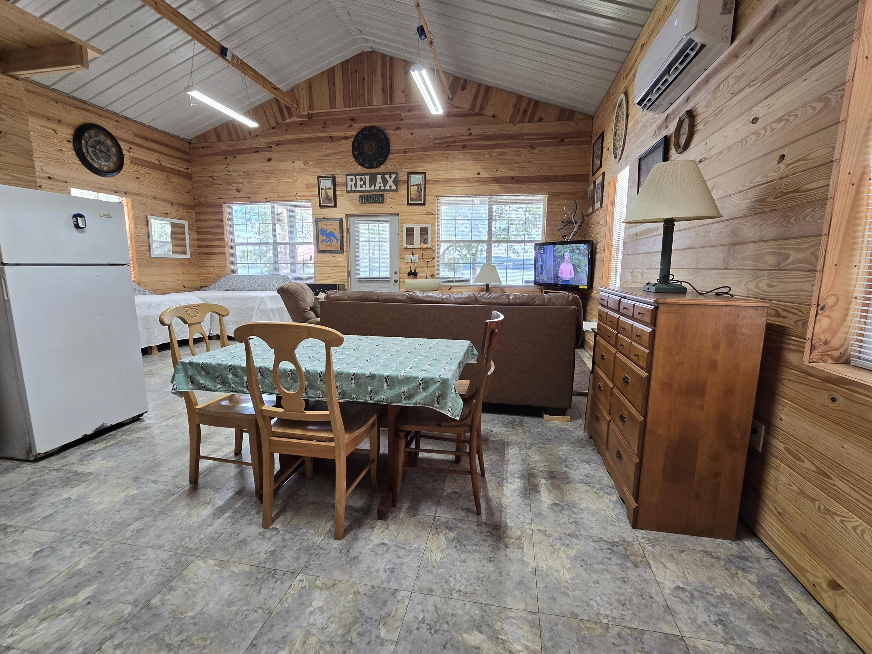 JUNIPER LAKE ESTATES UNIT 6 of Oakwood Hills - Residential