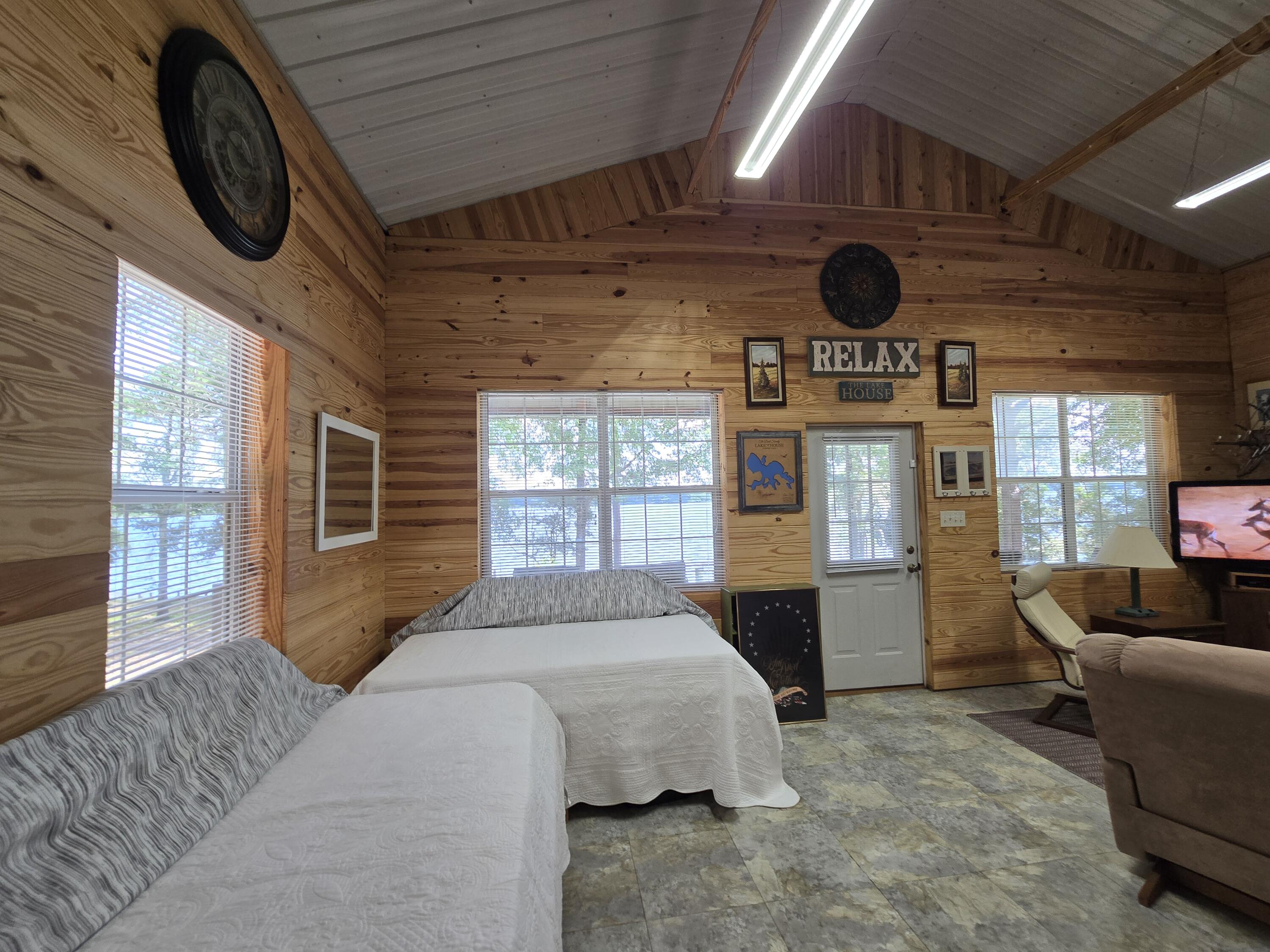 JUNIPER LAKE ESTATES UNIT 6 of Oakwood Hills - Residential