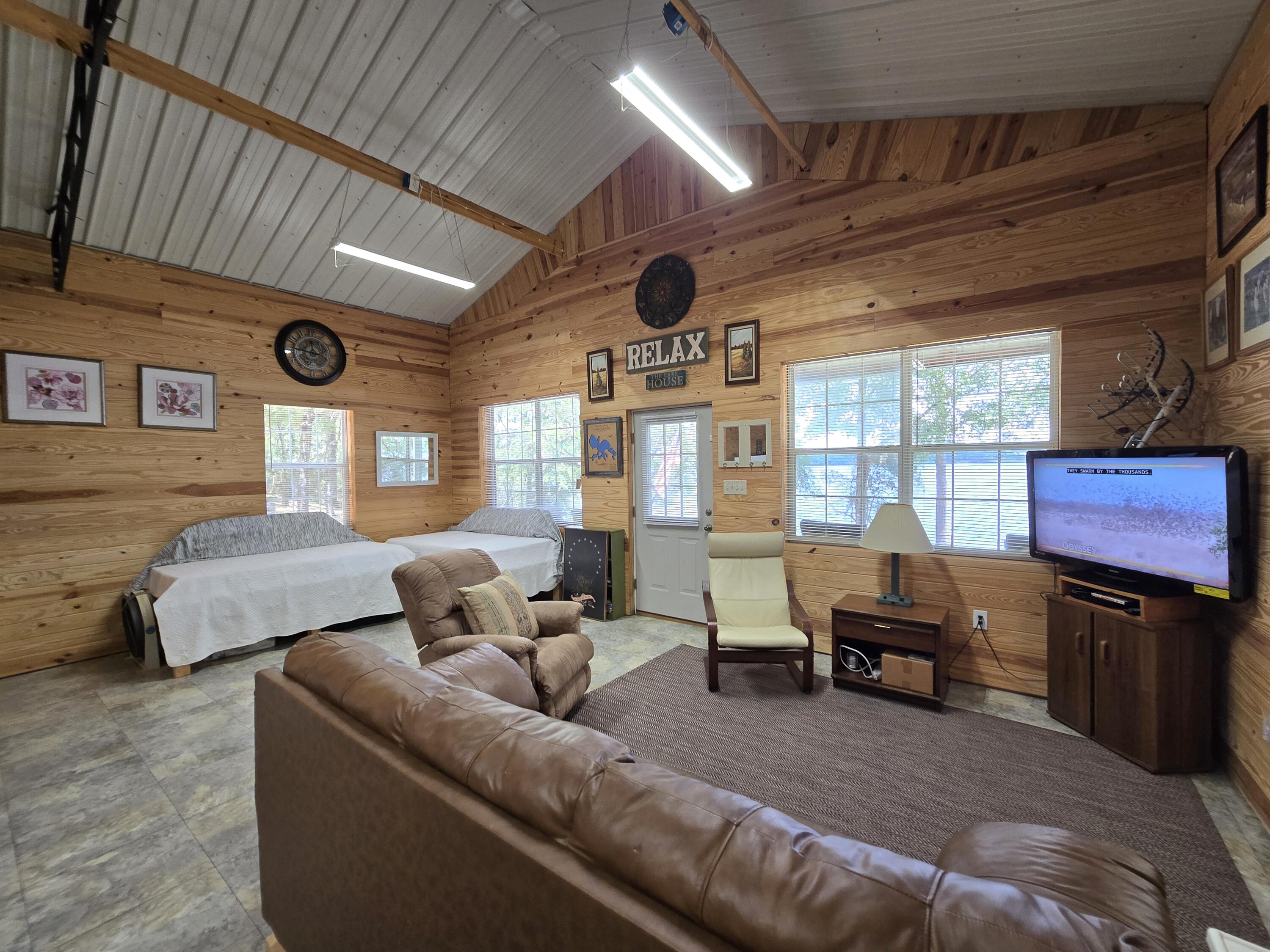 JUNIPER LAKE ESTATES UNIT 6 of Oakwood Hills - Residential