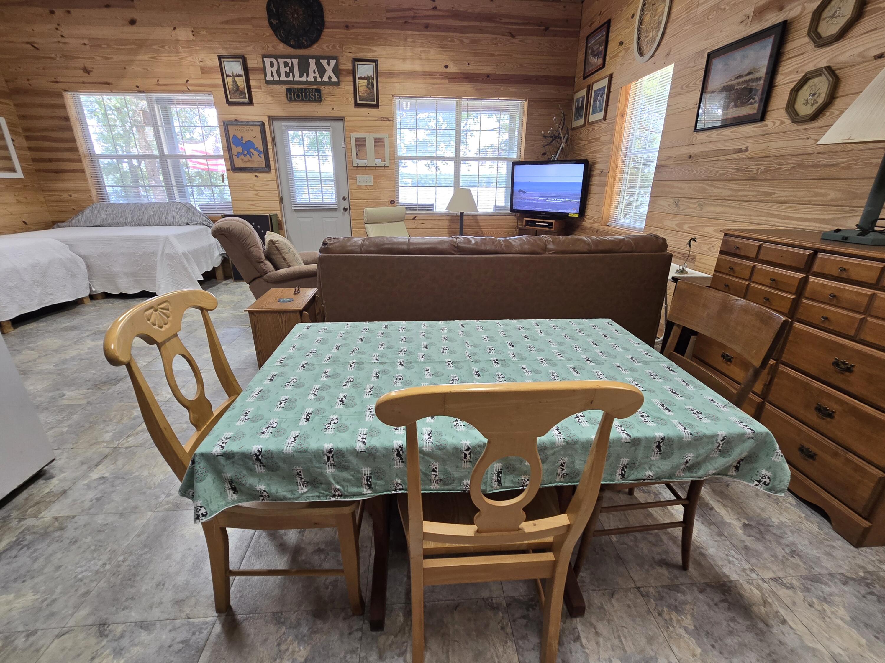 JUNIPER LAKE ESTATES UNIT 6 of Oakwood Hills - Residential