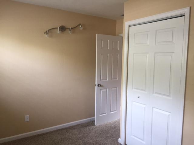 ELLIOTTS POINT - Residential Lease