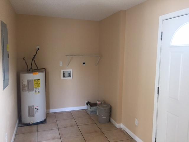 ELLIOTTS POINT - Residential Lease