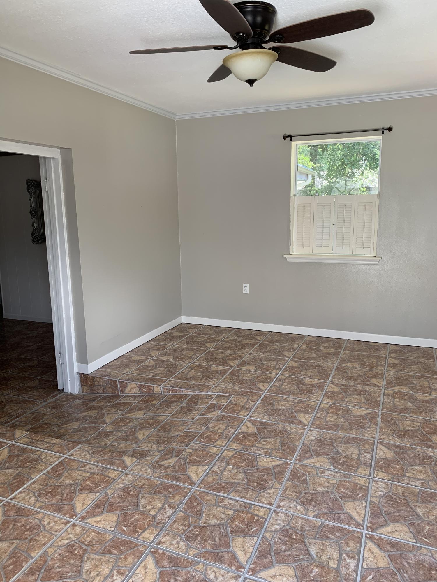 TOWER ACRES - Residential Lease