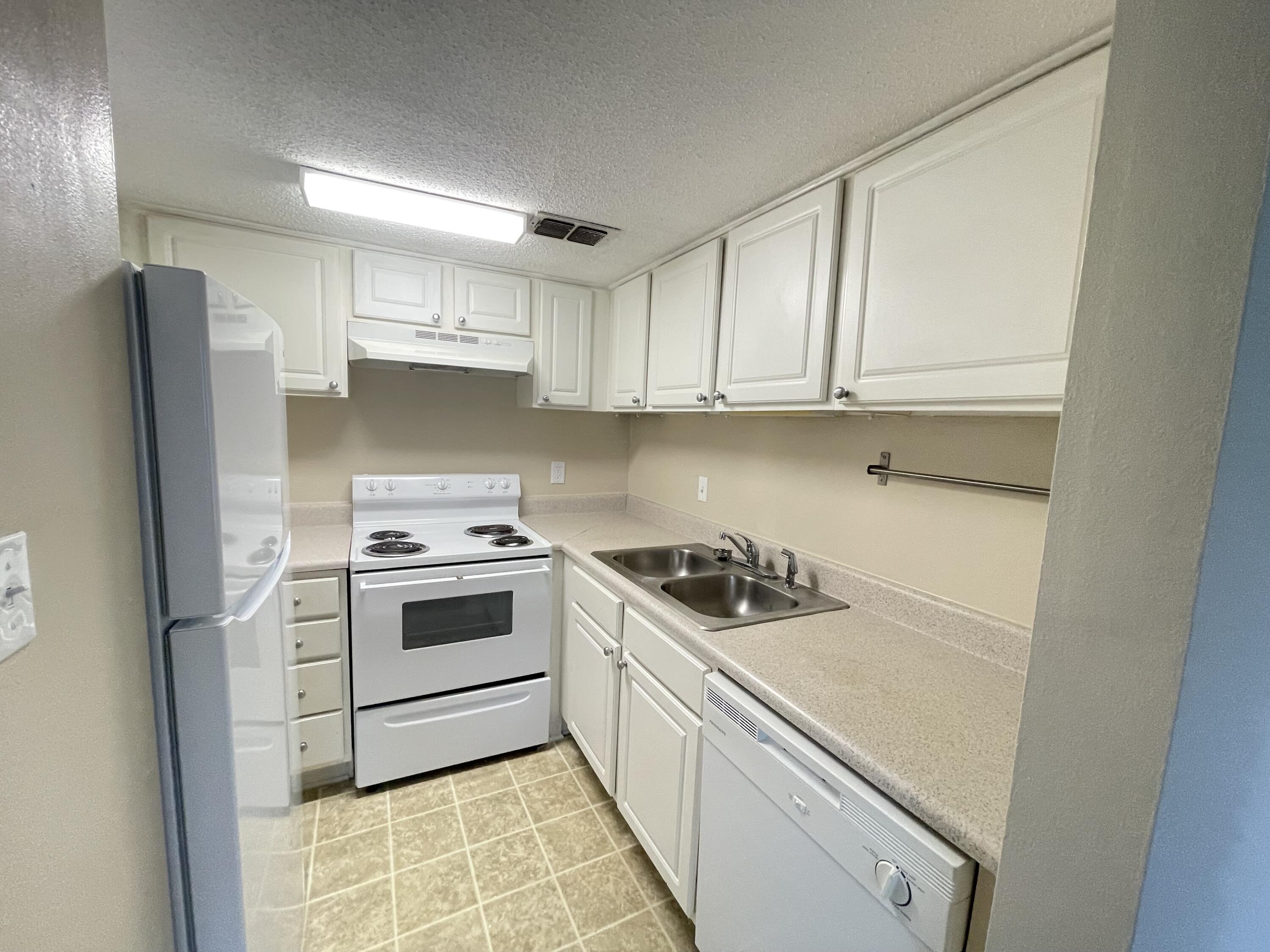 FINISTERRA CONDO - Residential Lease