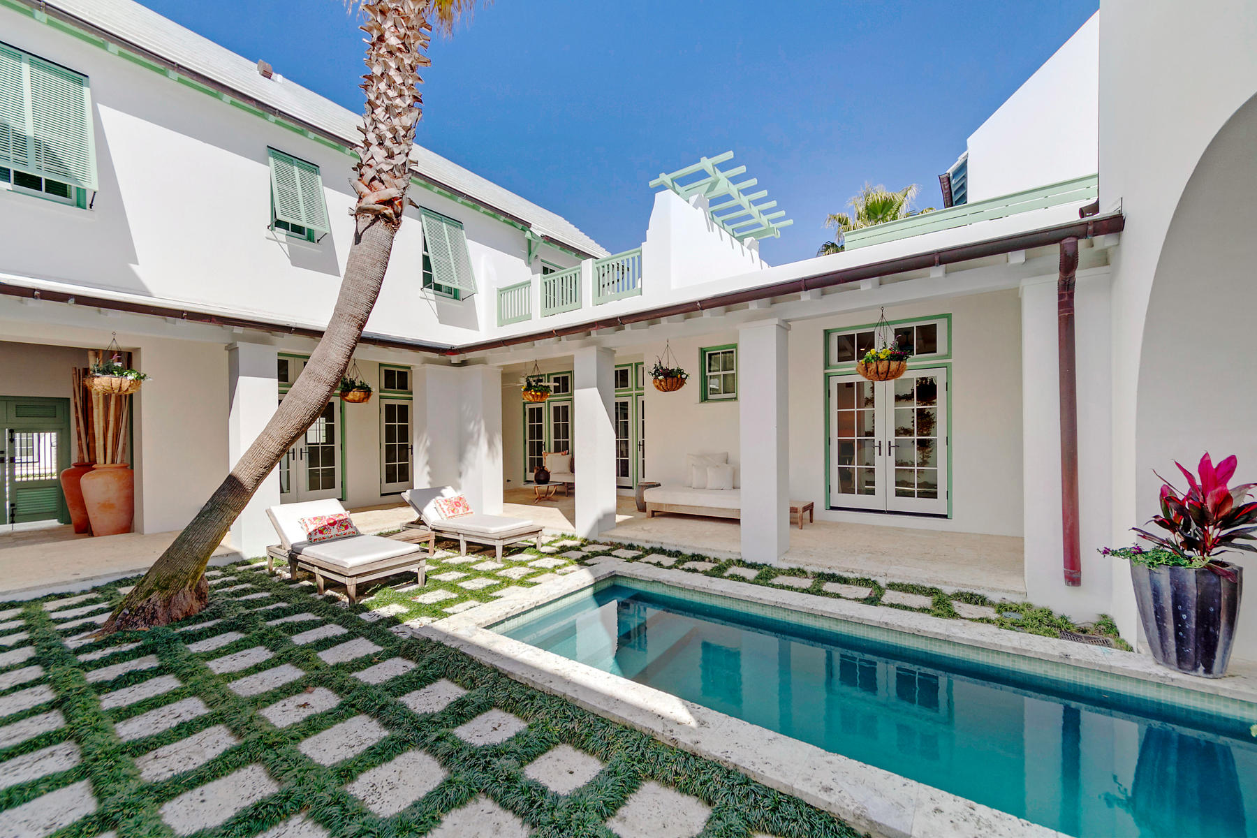 ALYS BEACH - Residential