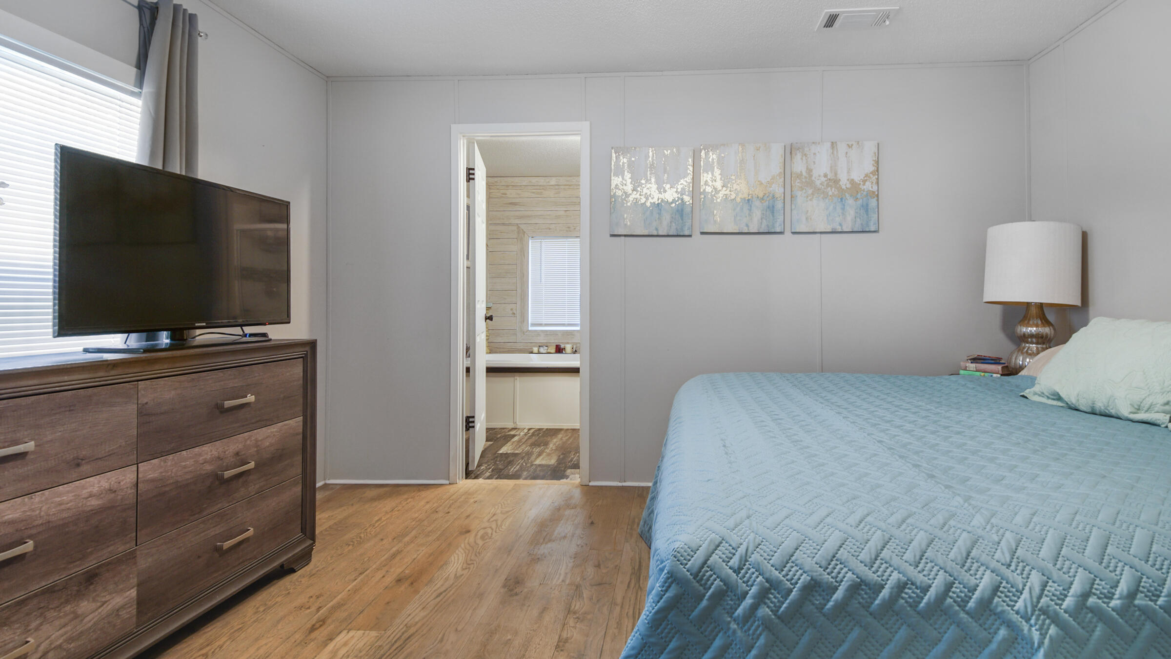 OAKWOOD HILLS - Residential