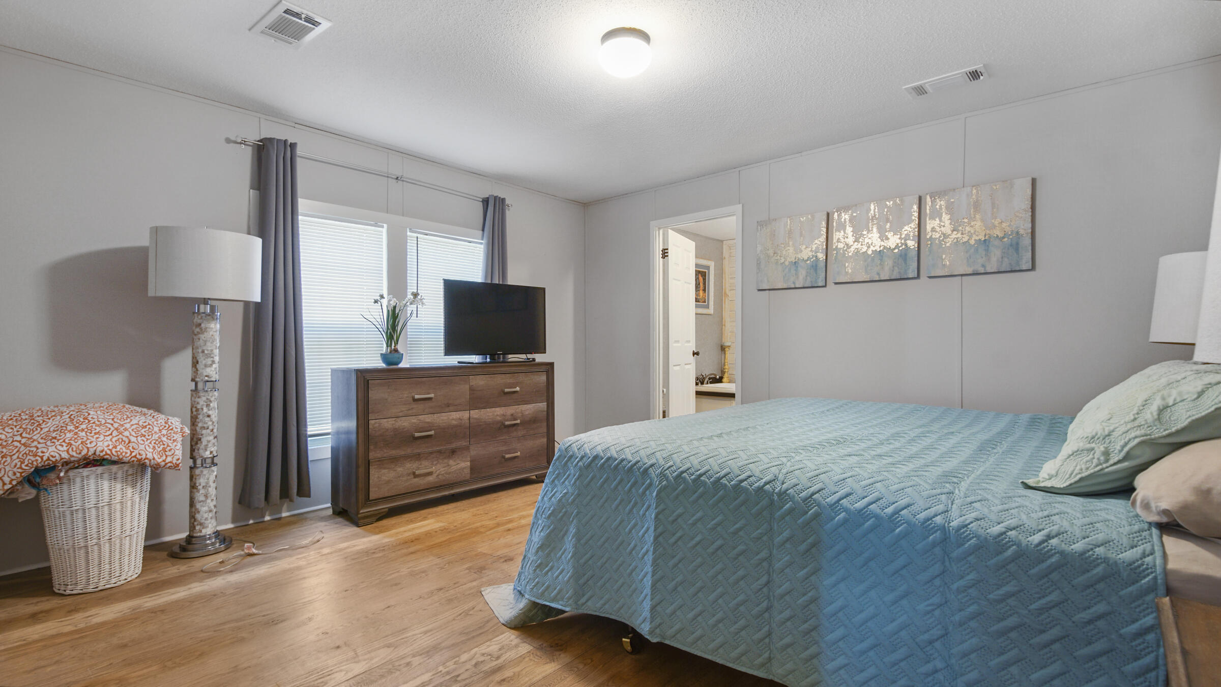 OAKWOOD HILLS - Residential