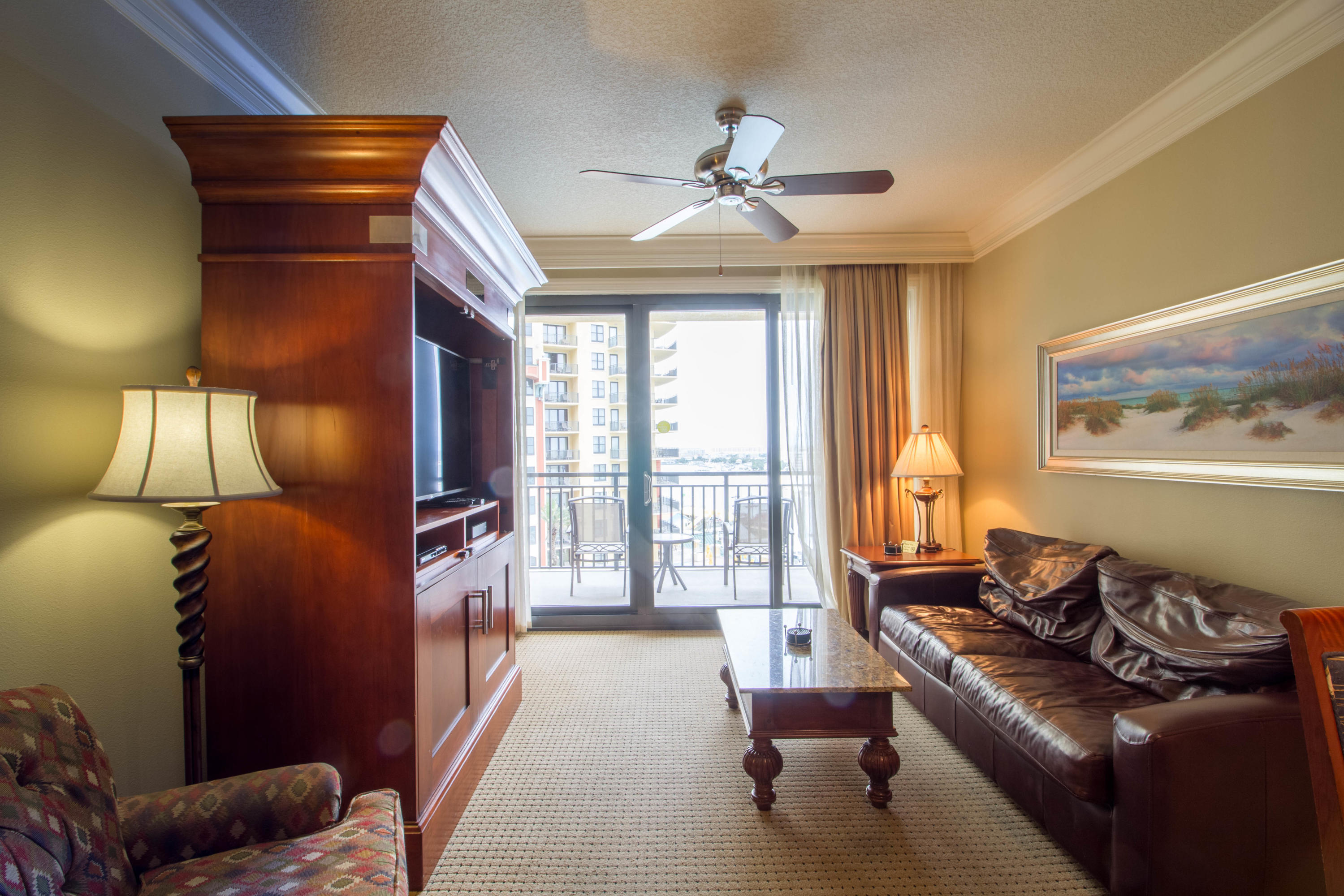 EMERALD GRANDE - Residential