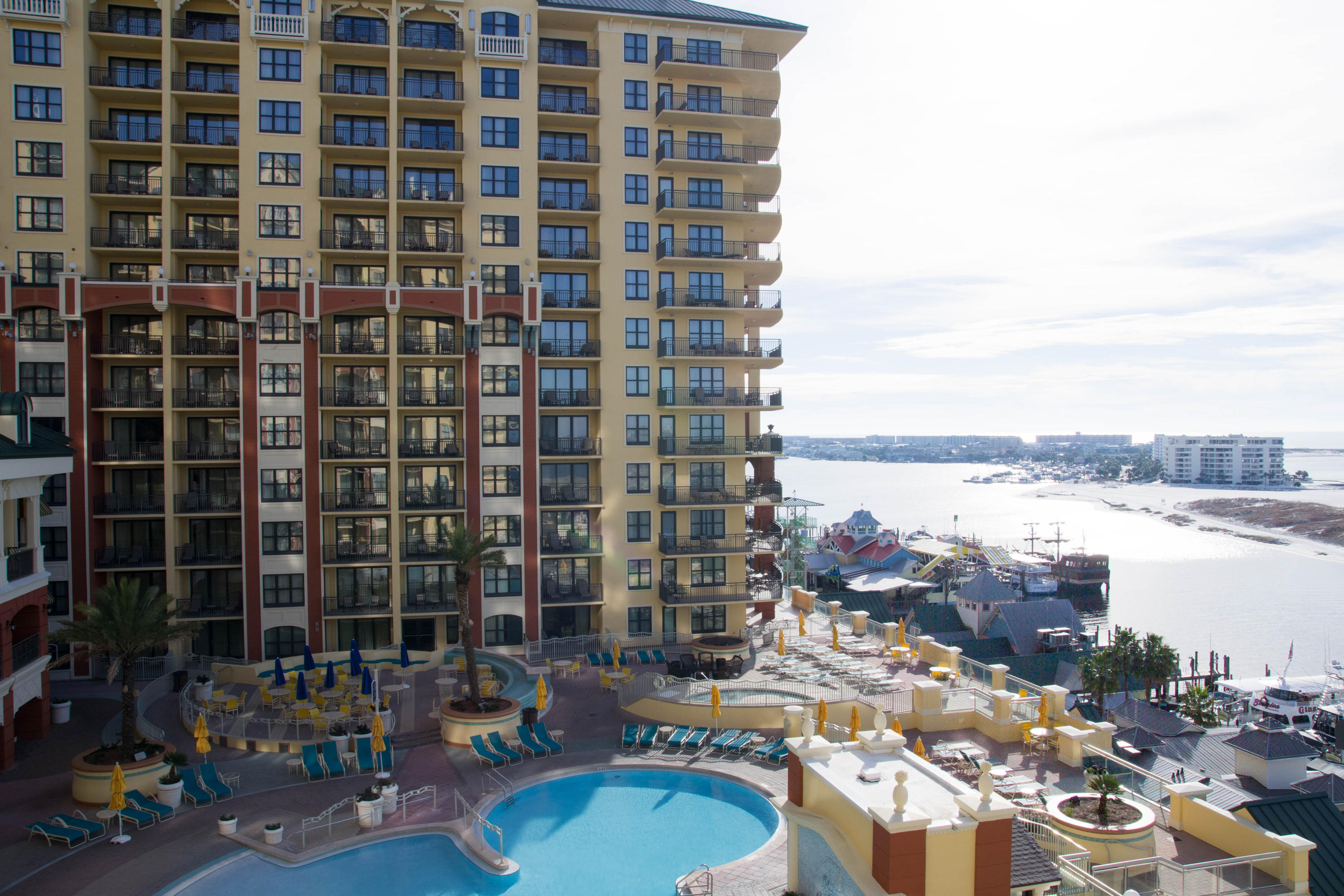 EMERALD GRANDE - Residential