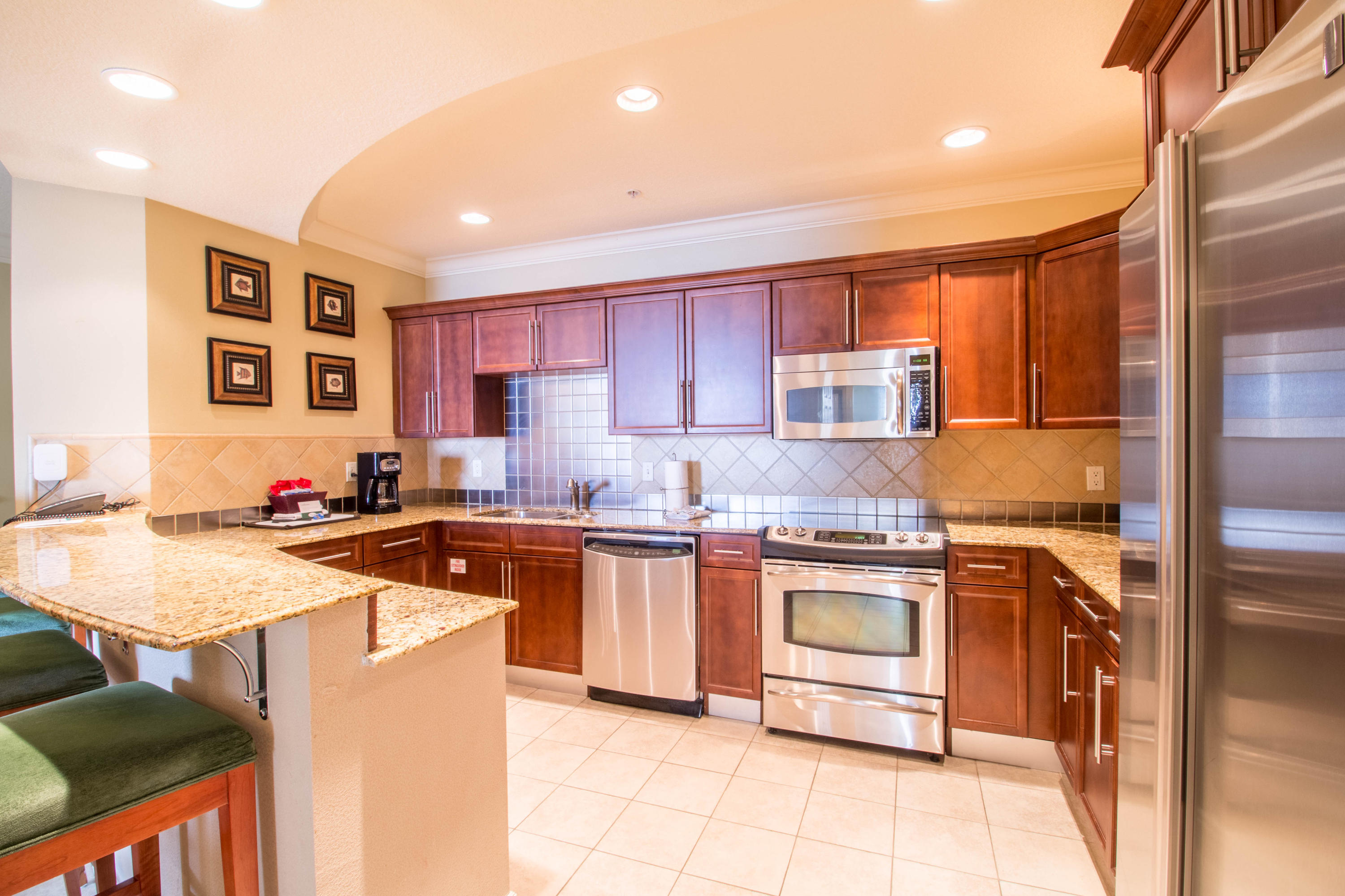 EMERALD GRANDE - Residential