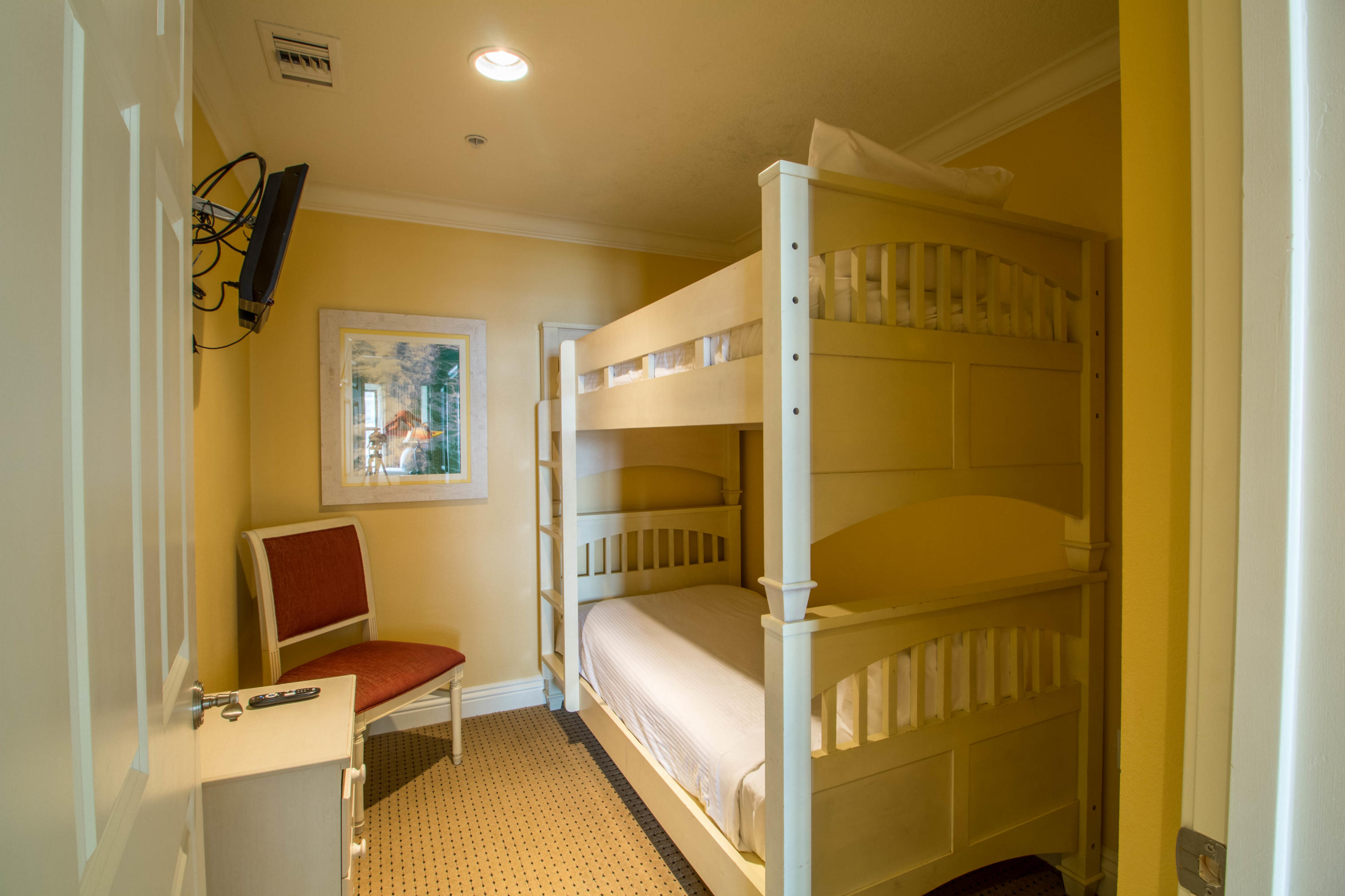 EMERALD GRANDE - Residential